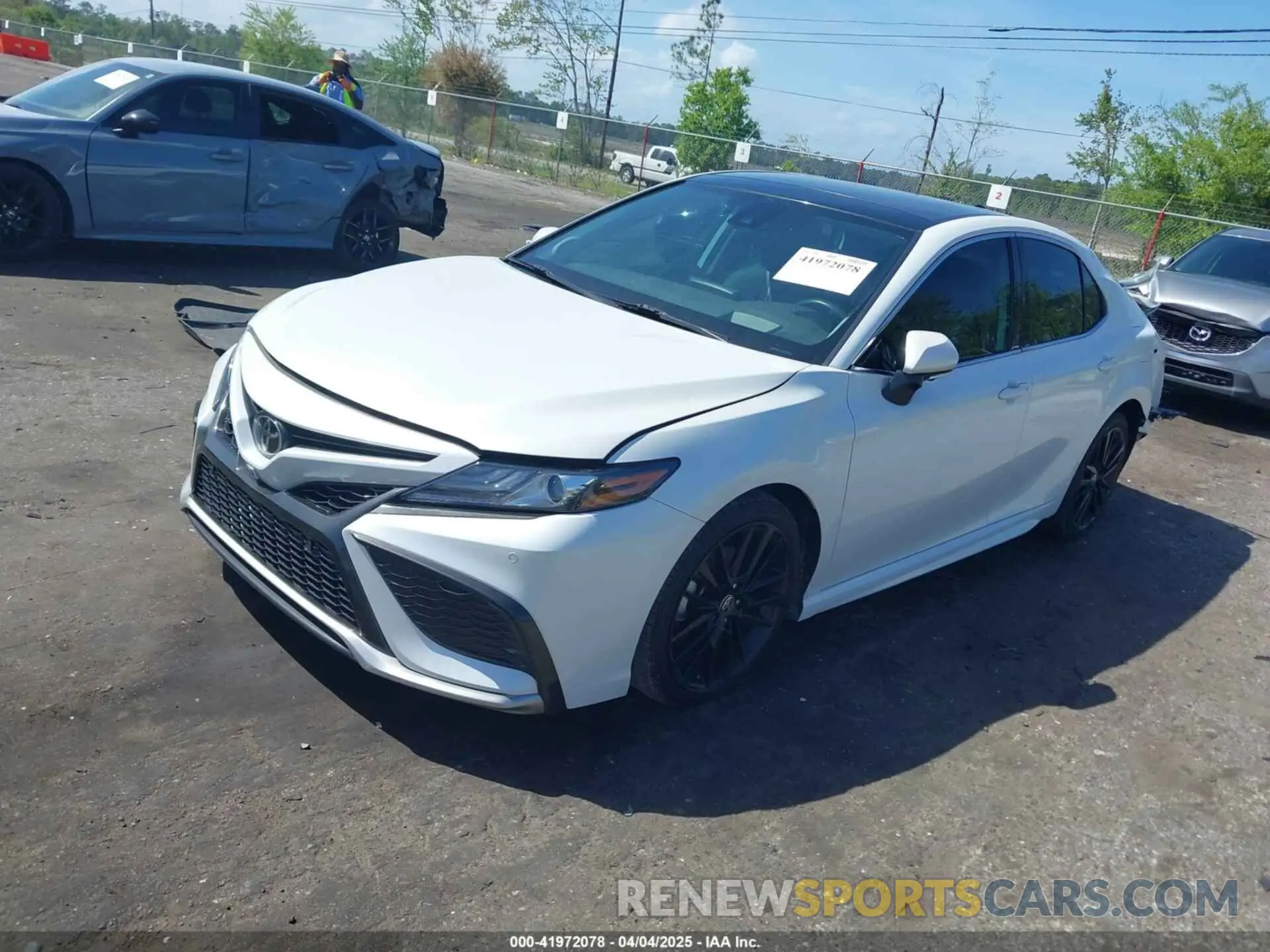 2 fotografías del automóvil dañado 4T1KZ1AK7MU059013 TOYOTA CAMRY 2021