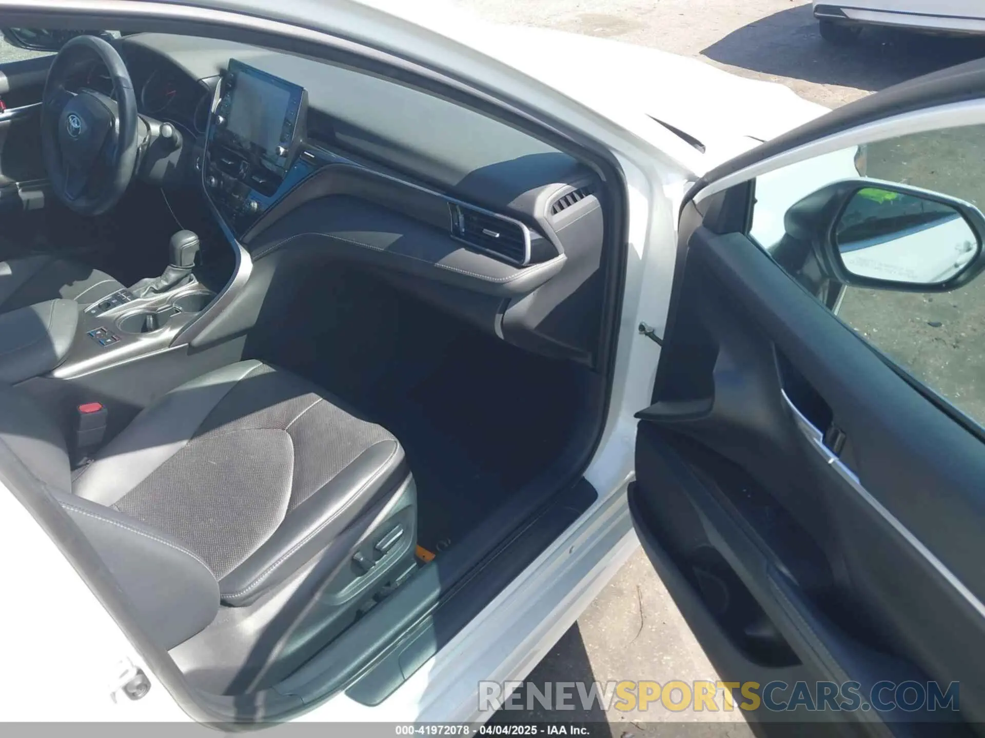 5 fotografías del automóvil dañado 4T1KZ1AK7MU059013 TOYOTA CAMRY 2021