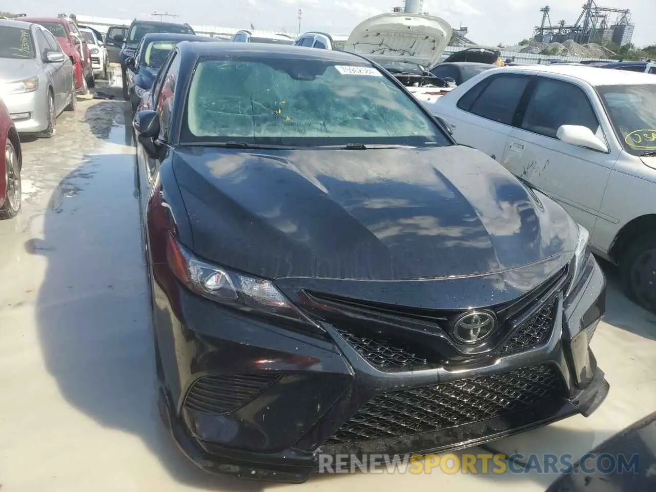 5 fotografías del automóvil dañado 4T1KZ1AK8MU050272 TOYOTA CAMRY 2021