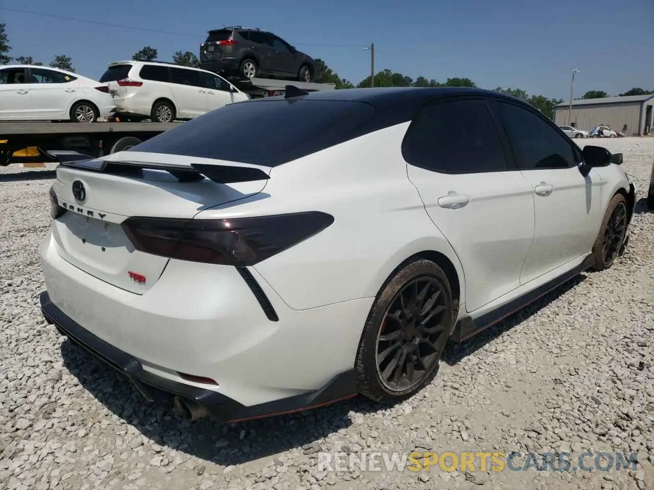 4 fotografías del automóvil dañado 4T1KZ1AK8MU052863 TOYOTA CAMRY 2021