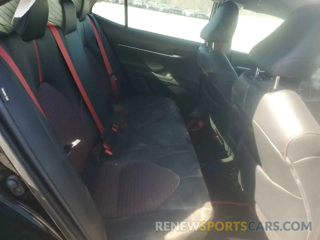10 fotografías del automóvil dañado 4T1KZ1AK9MU052841 TOYOTA CAMRY 2021
