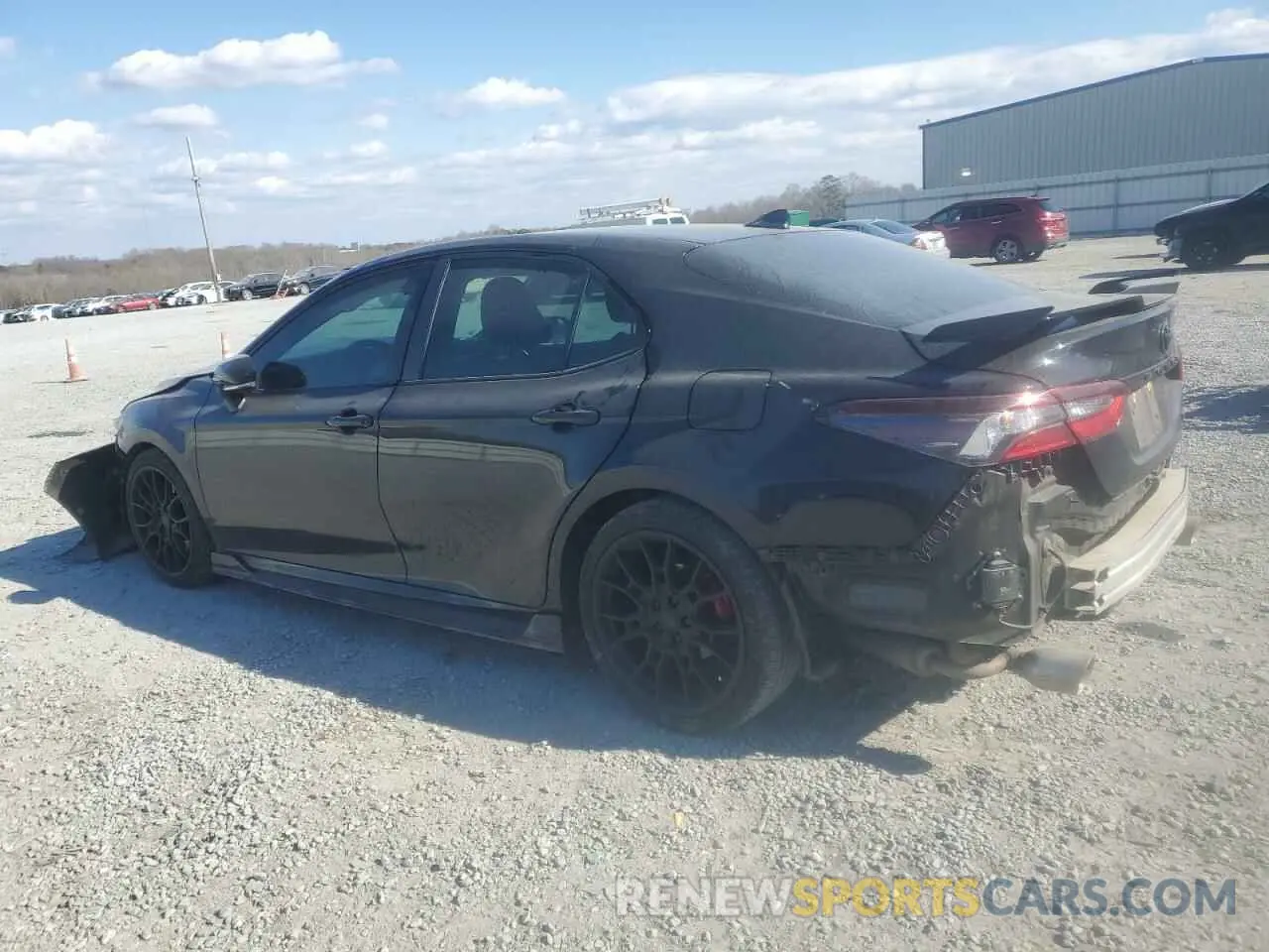 2 fotografías del automóvil dañado 4T1KZ1AK9MU052841 TOYOTA CAMRY 2021
