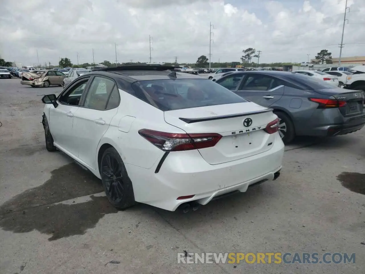 3 fotografías del automóvil dañado 4T1KZ1AKXMU054422 TOYOTA CAMRY 2021