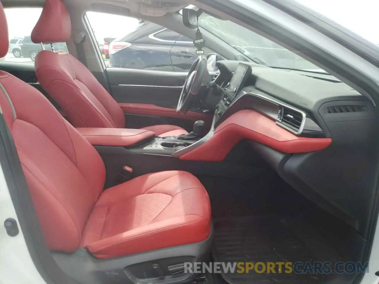 5 fotografías del automóvil dañado 4T1KZ1AKXMU054422 TOYOTA CAMRY 2021