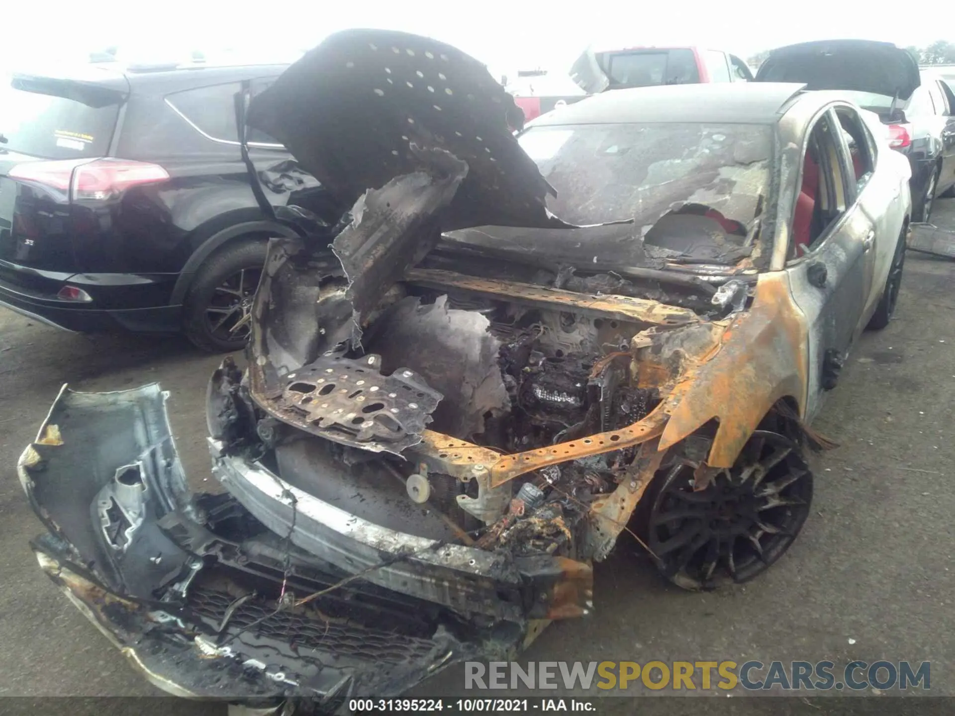 2 fotografías del automóvil dañado 4T1KZ1AKXMU056641 TOYOTA CAMRY 2021