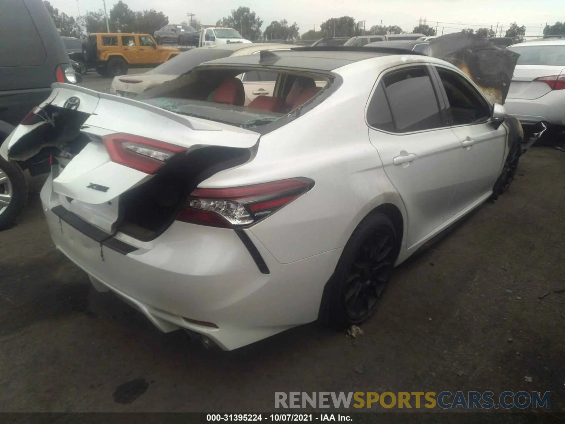 4 fotografías del automóvil dañado 4T1KZ1AKXMU056641 TOYOTA CAMRY 2021
