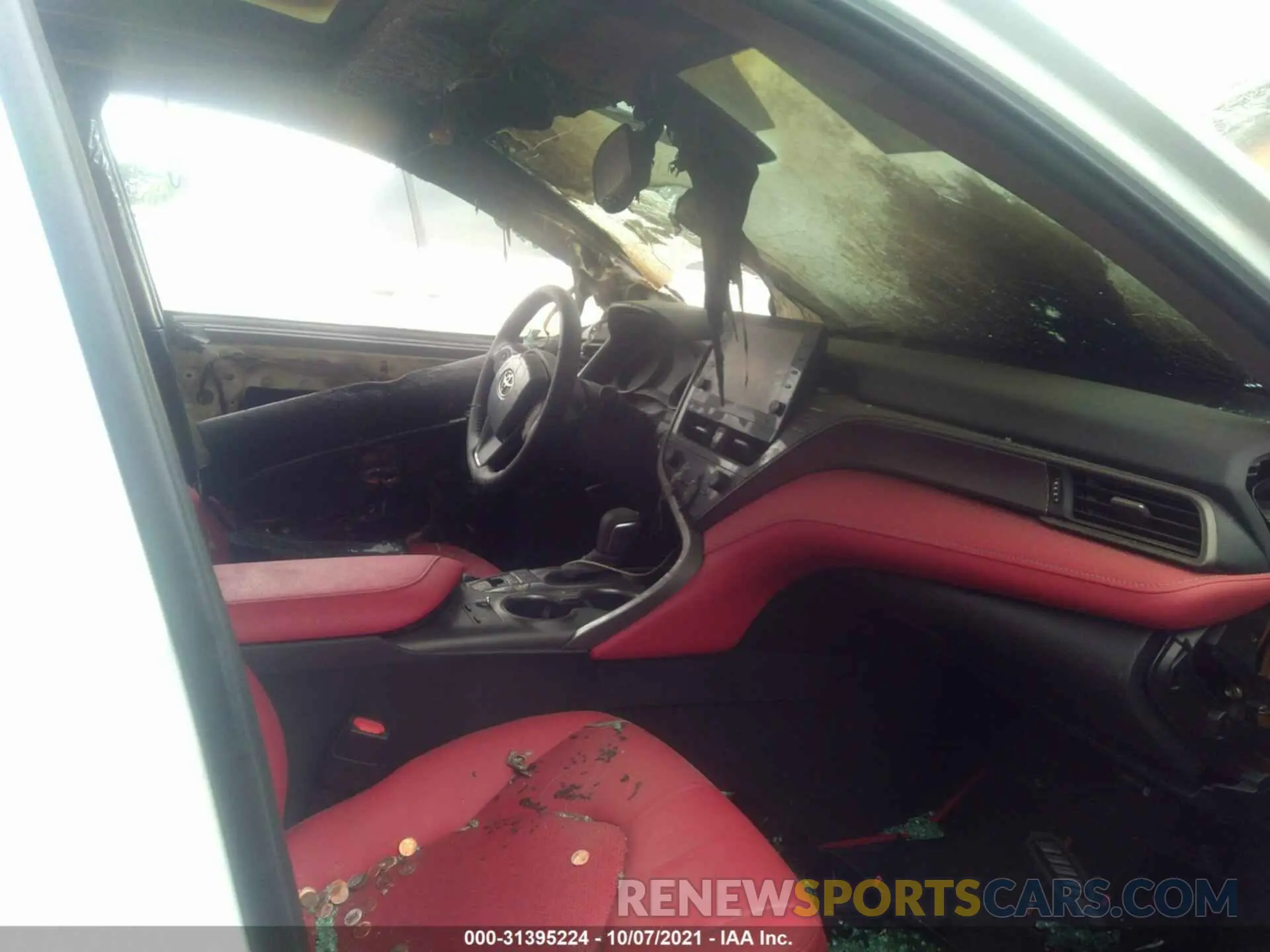 5 fotografías del automóvil dañado 4T1KZ1AKXMU056641 TOYOTA CAMRY 2021