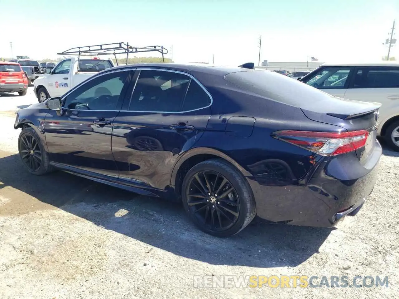 2 fotografías del automóvil dañado 4T1KZ1AKXMU058633 TOYOTA CAMRY 2021