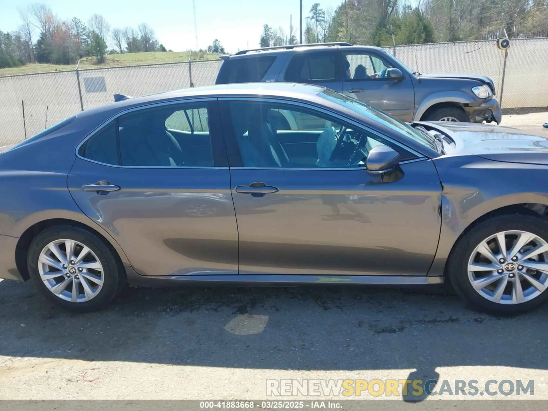 14 fotografías del automóvil dañado 4T1R11AK2MU566178 TOYOTA CAMRY 2021