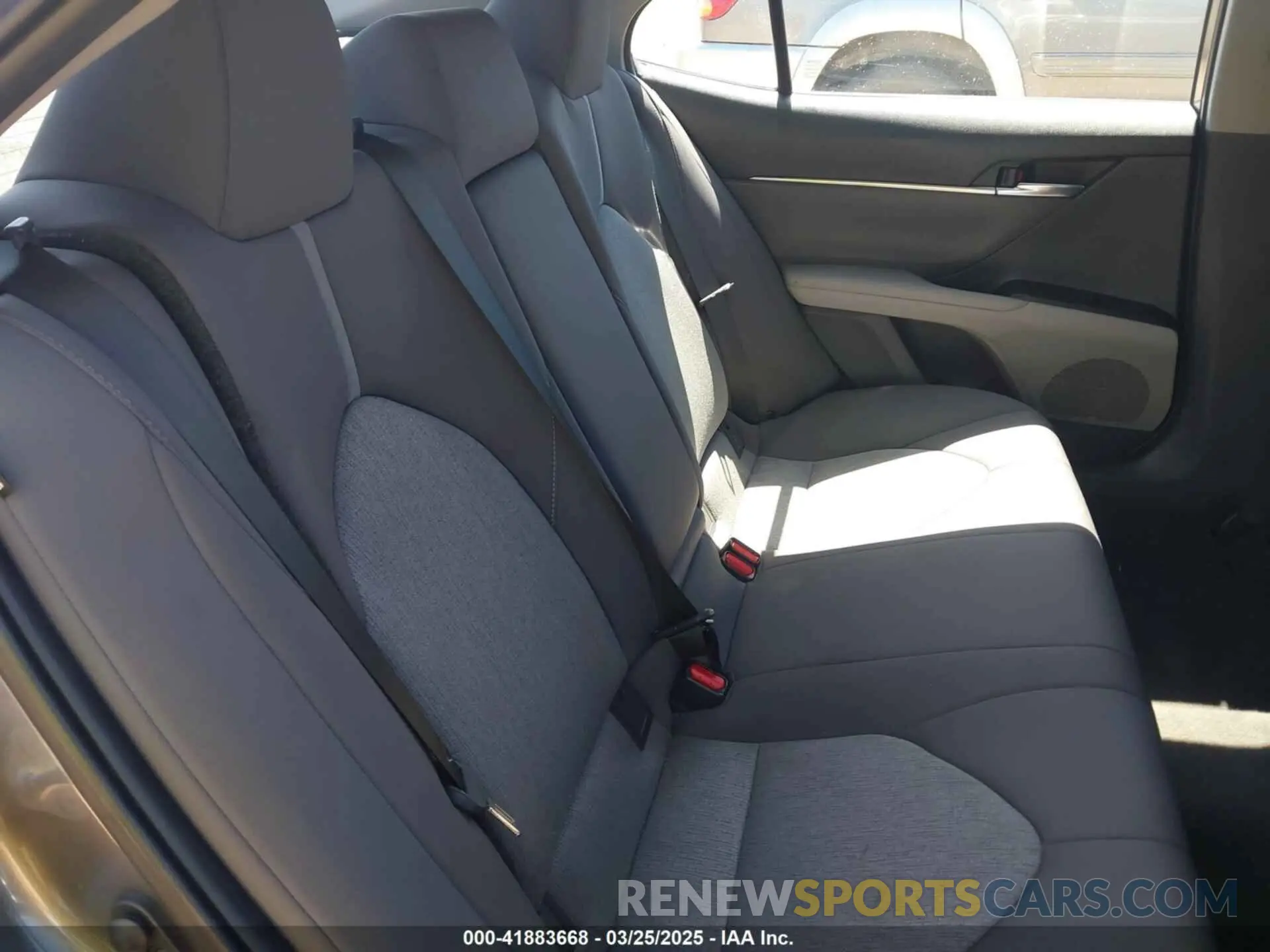 8 fotografías del automóvil dañado 4T1R11AK2MU566178 TOYOTA CAMRY 2021