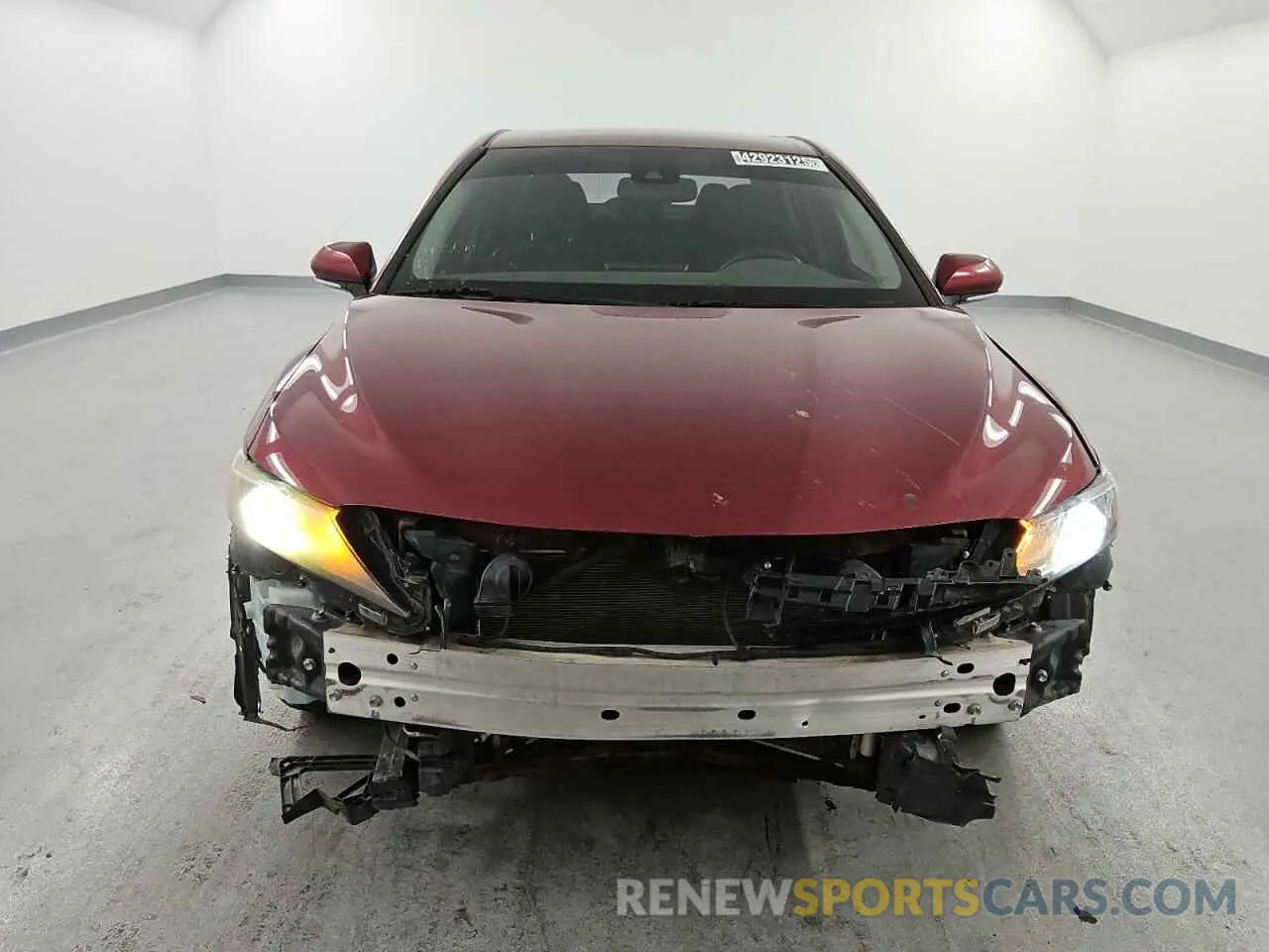 5 fotografías del automóvil dañado 4T1R11AK3MU478403 TOYOTA CAMRY 2021