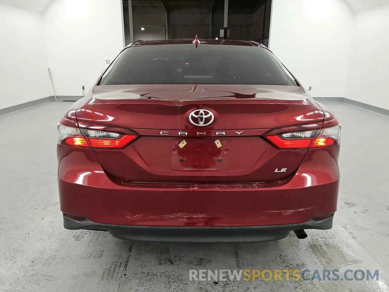 6 fotografías del automóvil dañado 4T1R11AK3MU478403 TOYOTA CAMRY 2021
