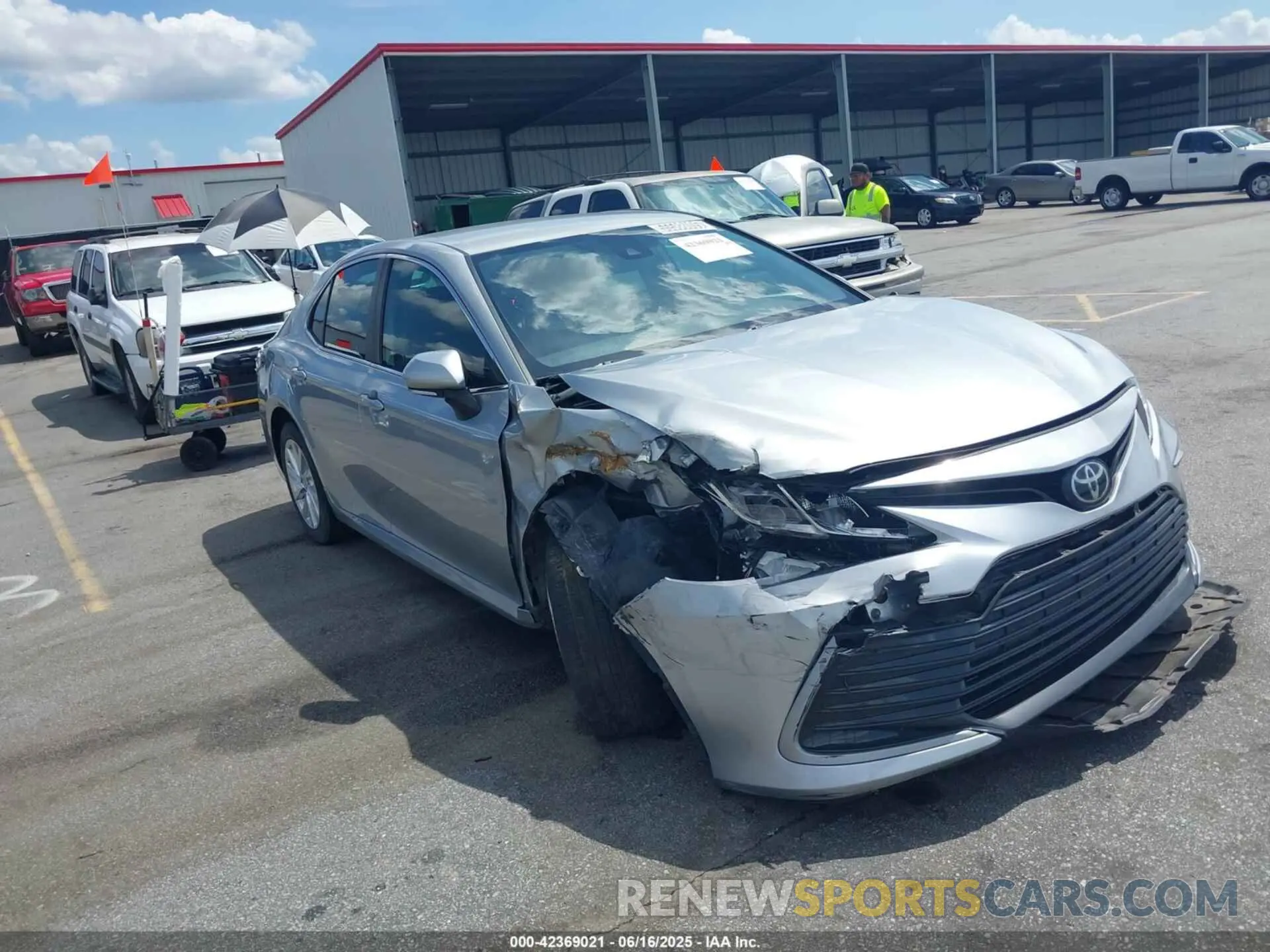 1 fotografías del automóvil dañado 4T1R11AK5MU433866 TOYOTA CAMRY 2021