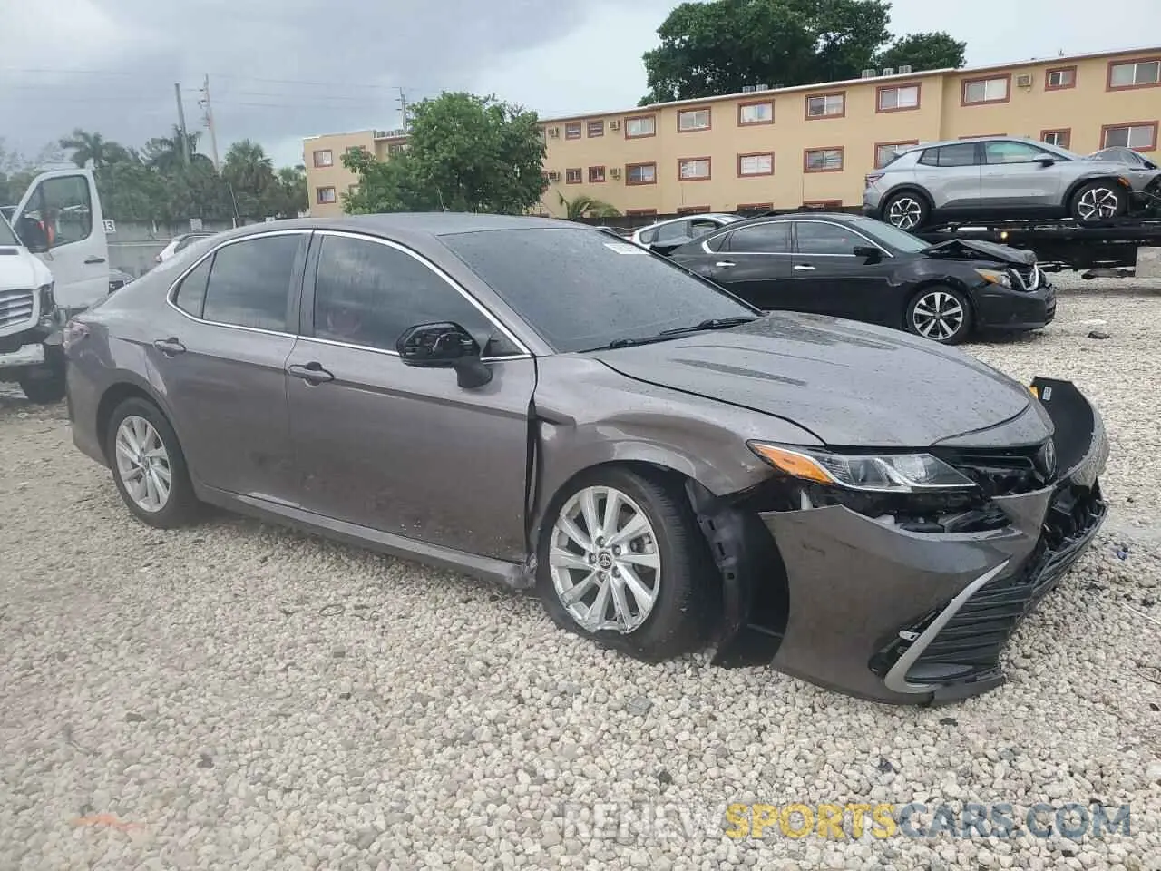 4 fotografías del automóvil dañado 4T1R11AK7MU452144 TOYOTA CAMRY 2021