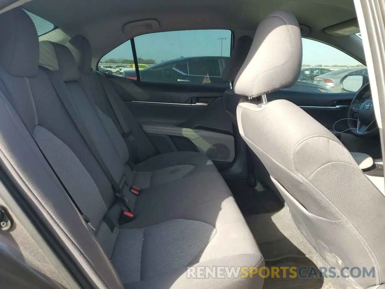 10 fotografías del automóvil dañado 4T1R11AK8MU460477 TOYOTA CAMRY 2021
