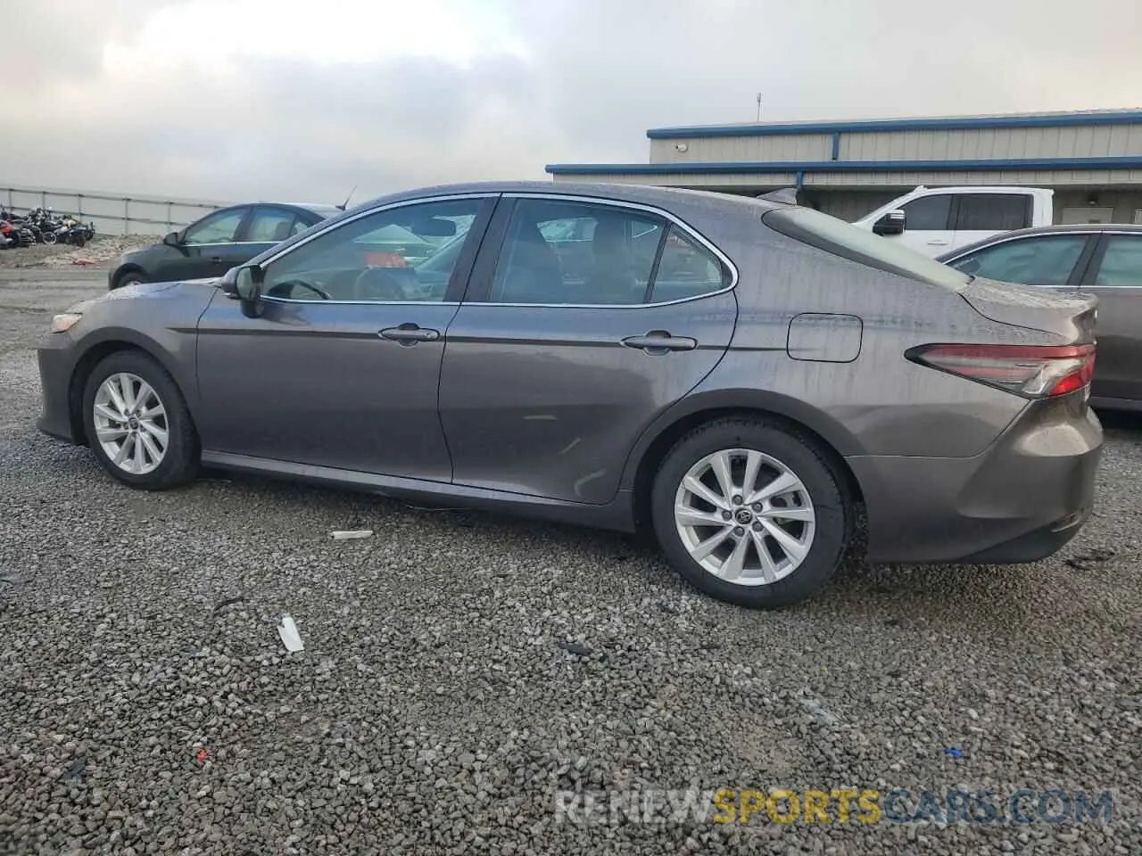 2 fotografías del automóvil dañado 4T1R11AK8MU495567 TOYOTA CAMRY 2021