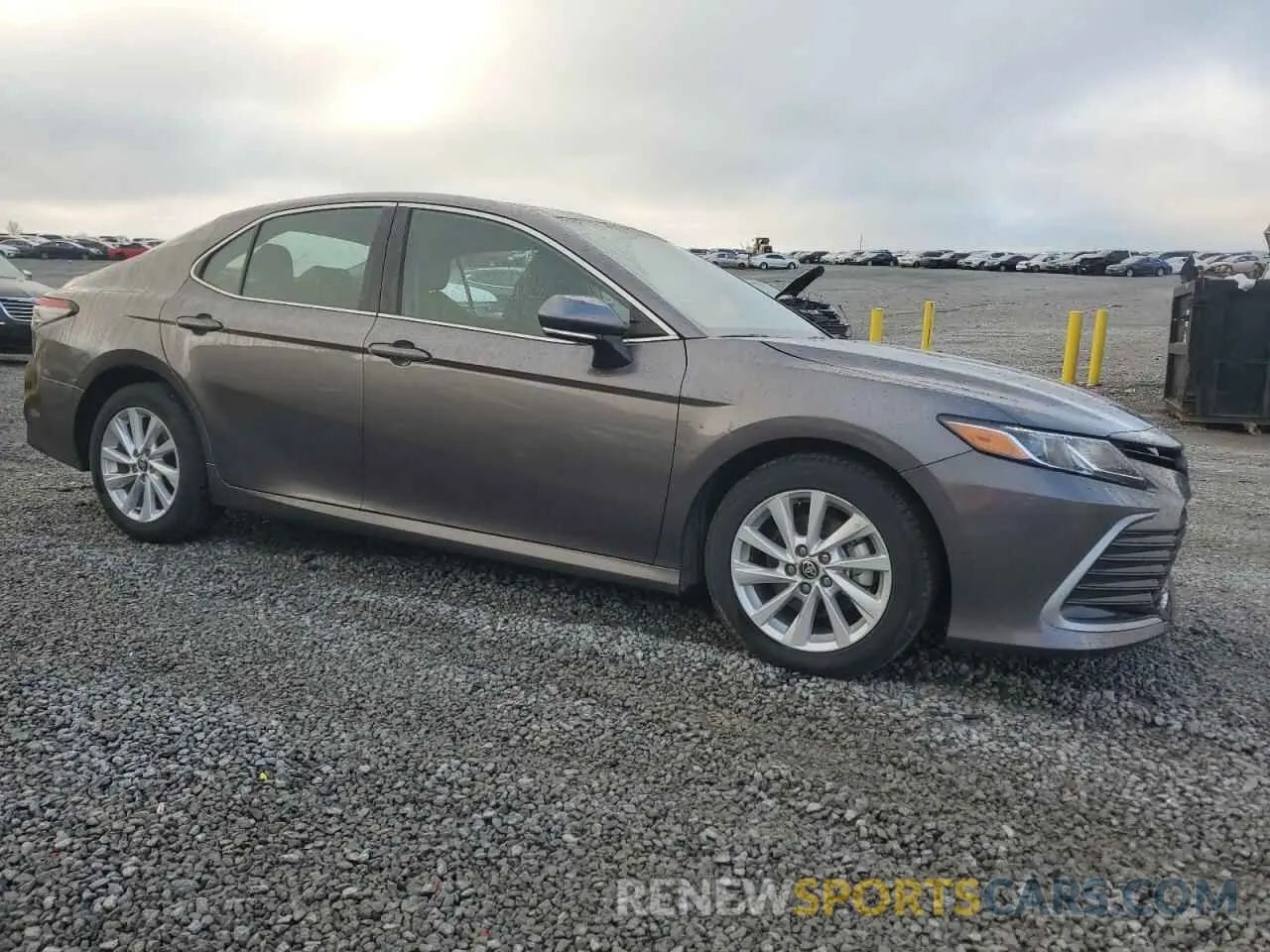 4 fotografías del automóvil dañado 4T1R11AK8MU495567 TOYOTA CAMRY 2021