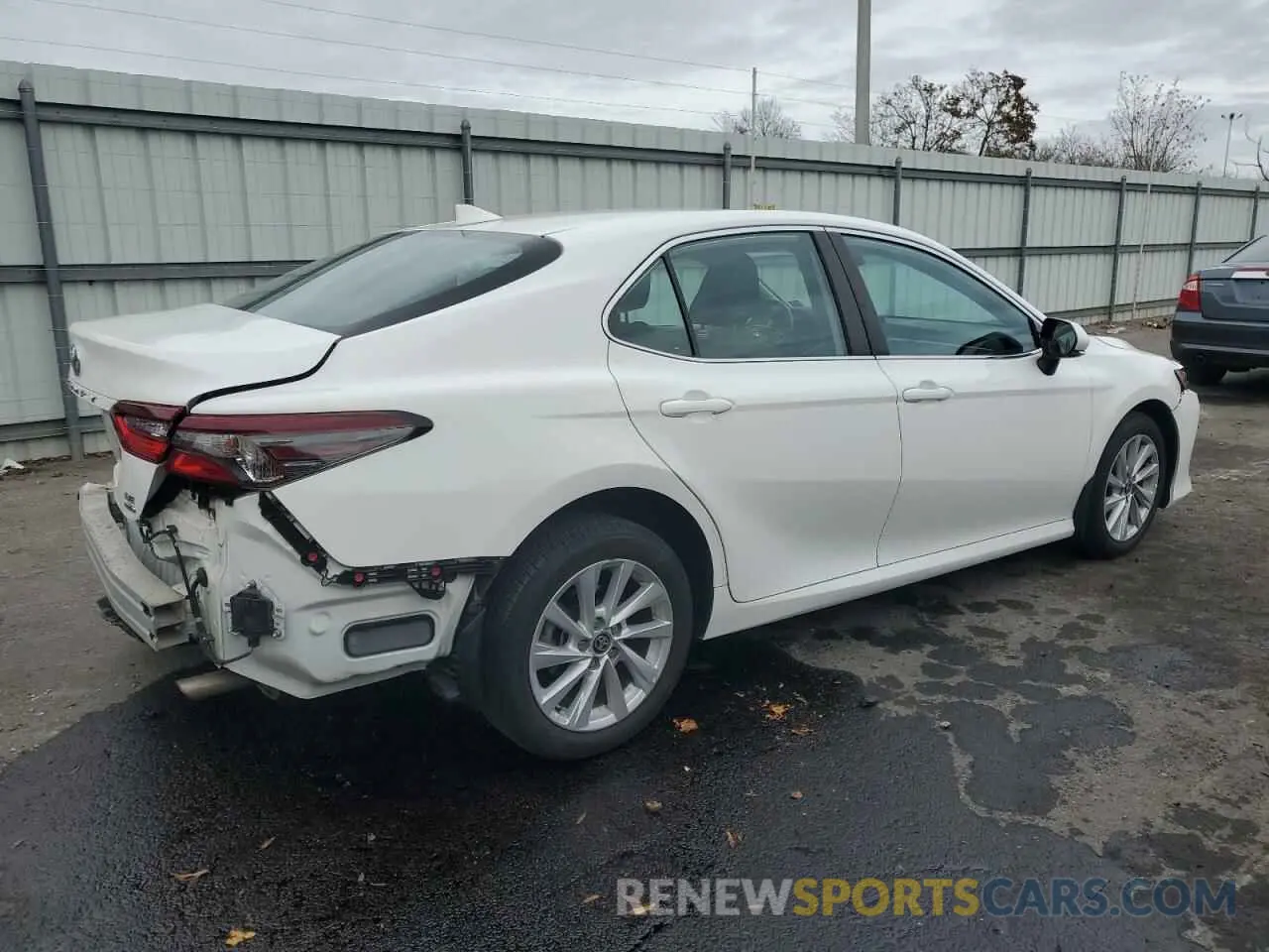 3 fotografías del automóvil dañado 4T1R11BK5MU020439 TOYOTA CAMRY 2021