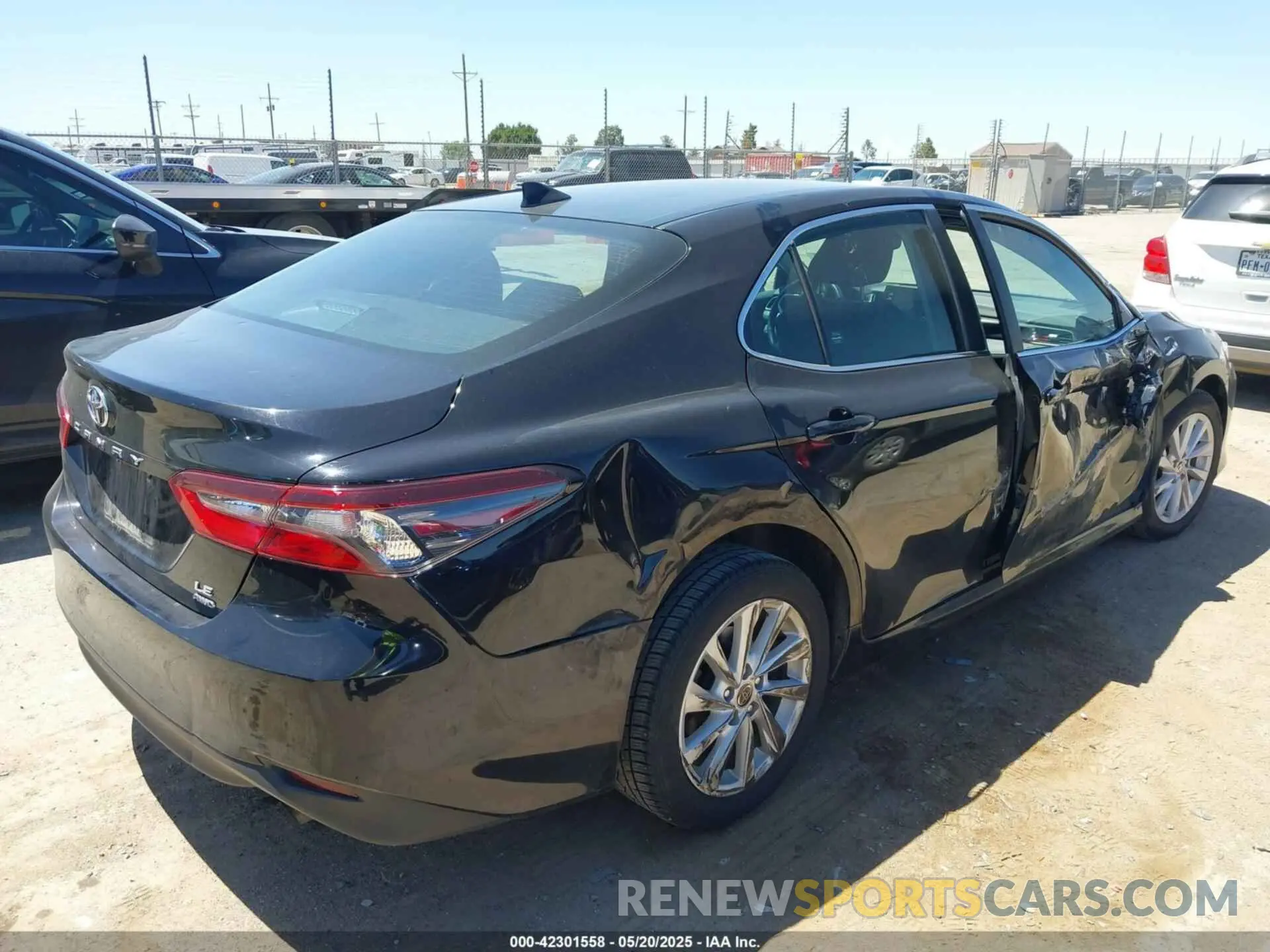 4 fotografías del automóvil dañado 4T1R11BK5MU025785 TOYOTA CAMRY 2021