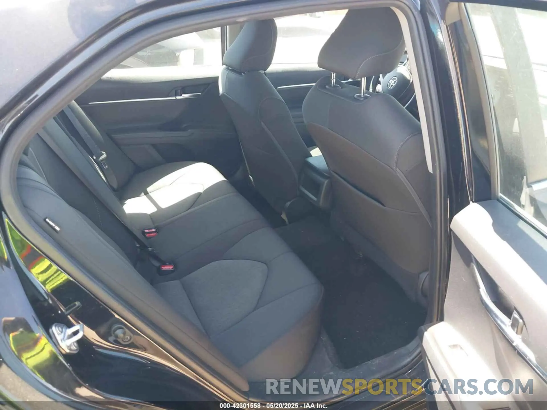 8 fotografías del automóvil dañado 4T1R11BK5MU025785 TOYOTA CAMRY 2021