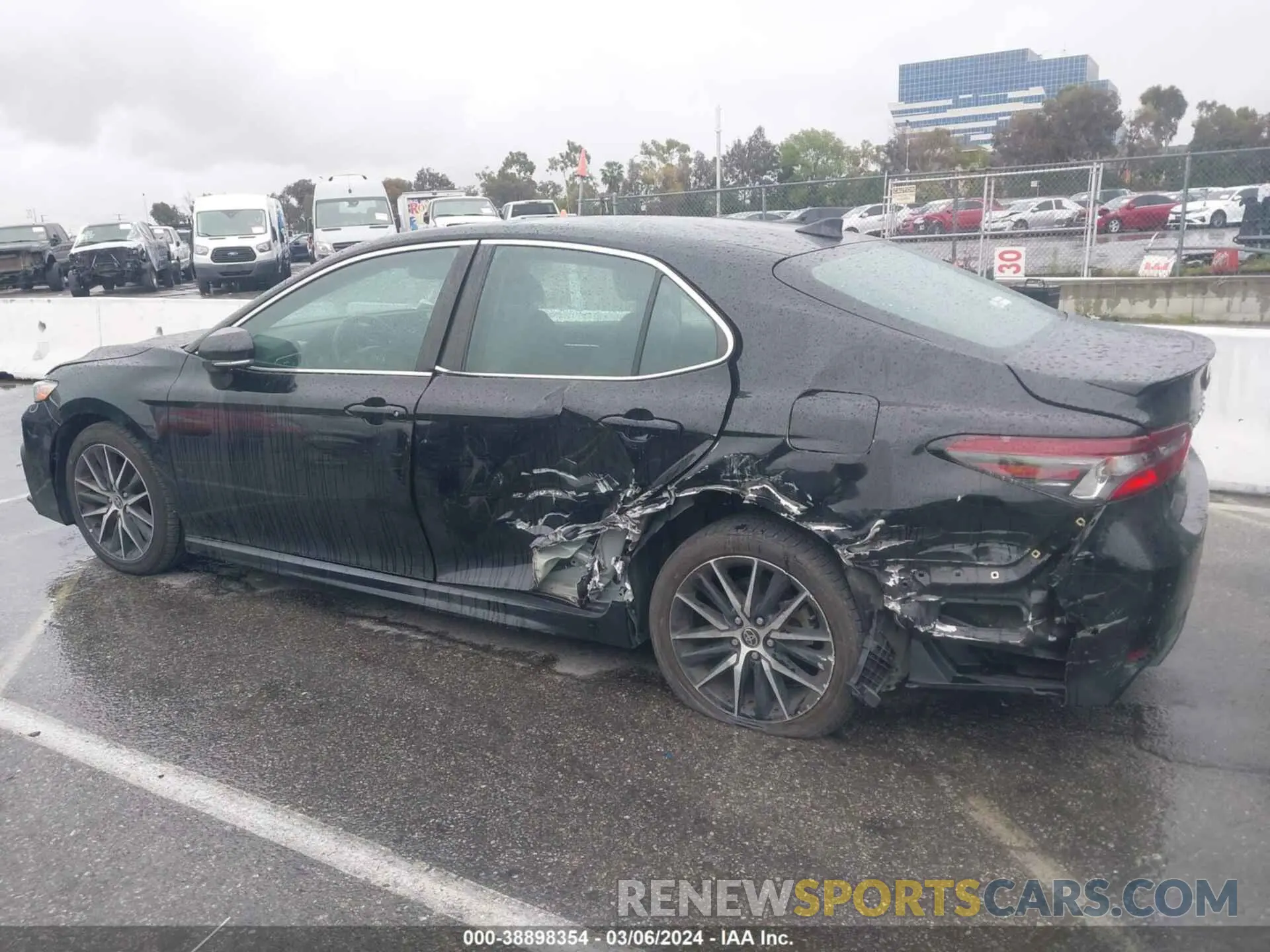 14 fotografías del automóvil dañado 4T1S11AK4MU468075 TOYOTA CAMRY 2021