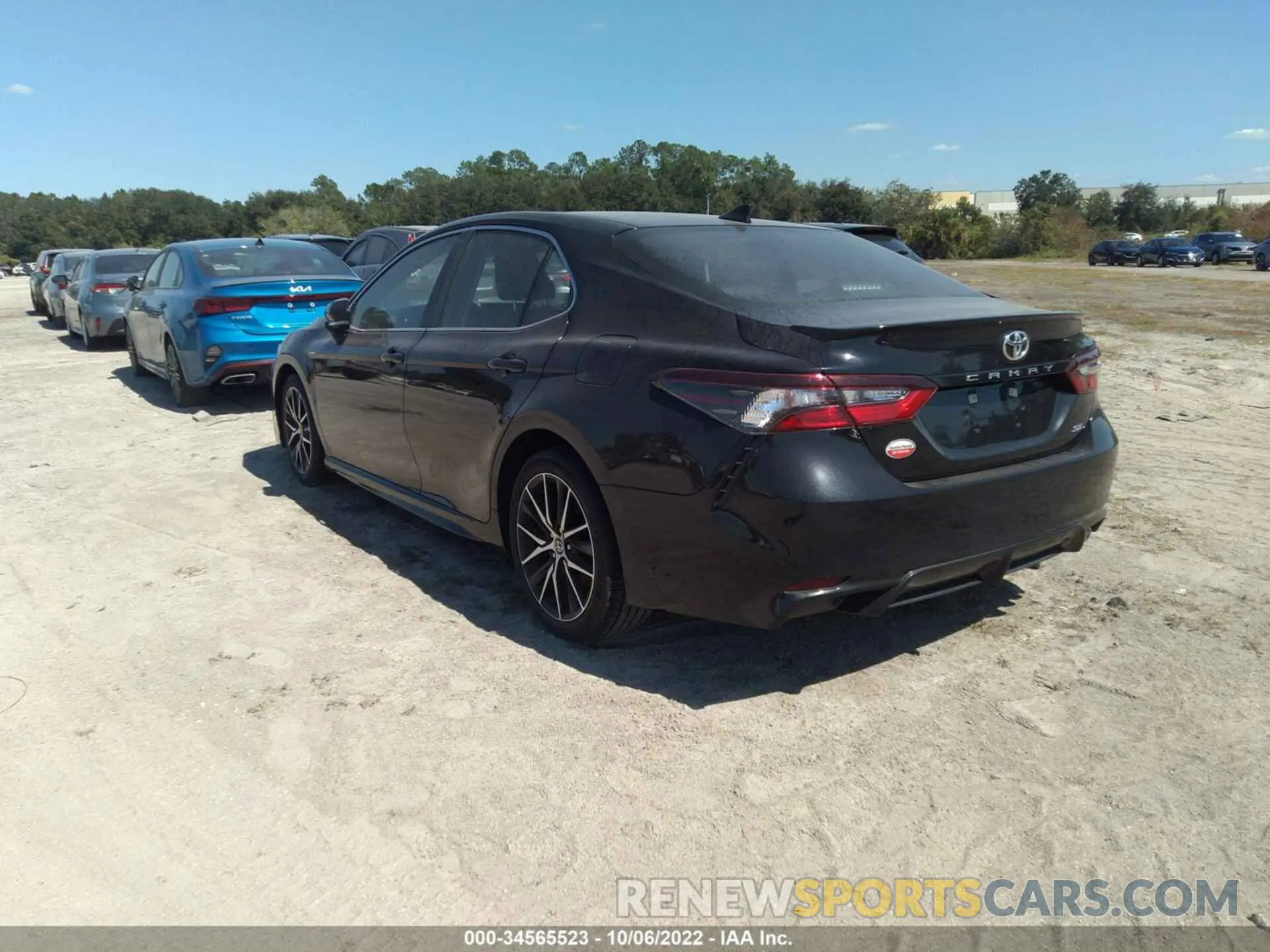 3 fotografías del automóvil dañado 4T1S11AK5MU472510 TOYOTA CAMRY 2021