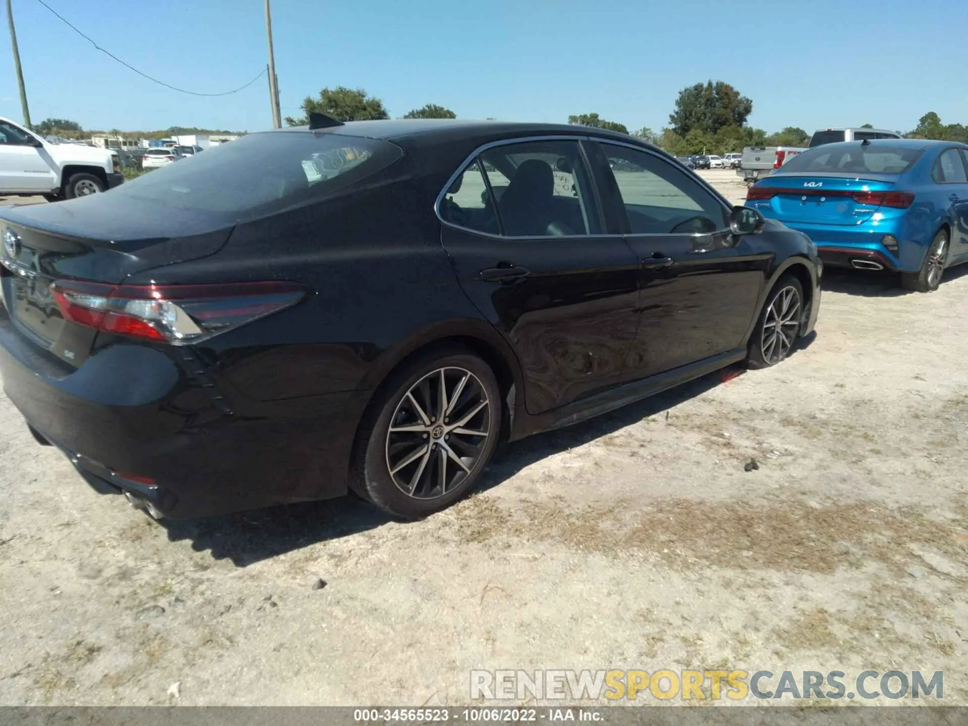 4 fotografías del automóvil dañado 4T1S11AK5MU472510 TOYOTA CAMRY 2021