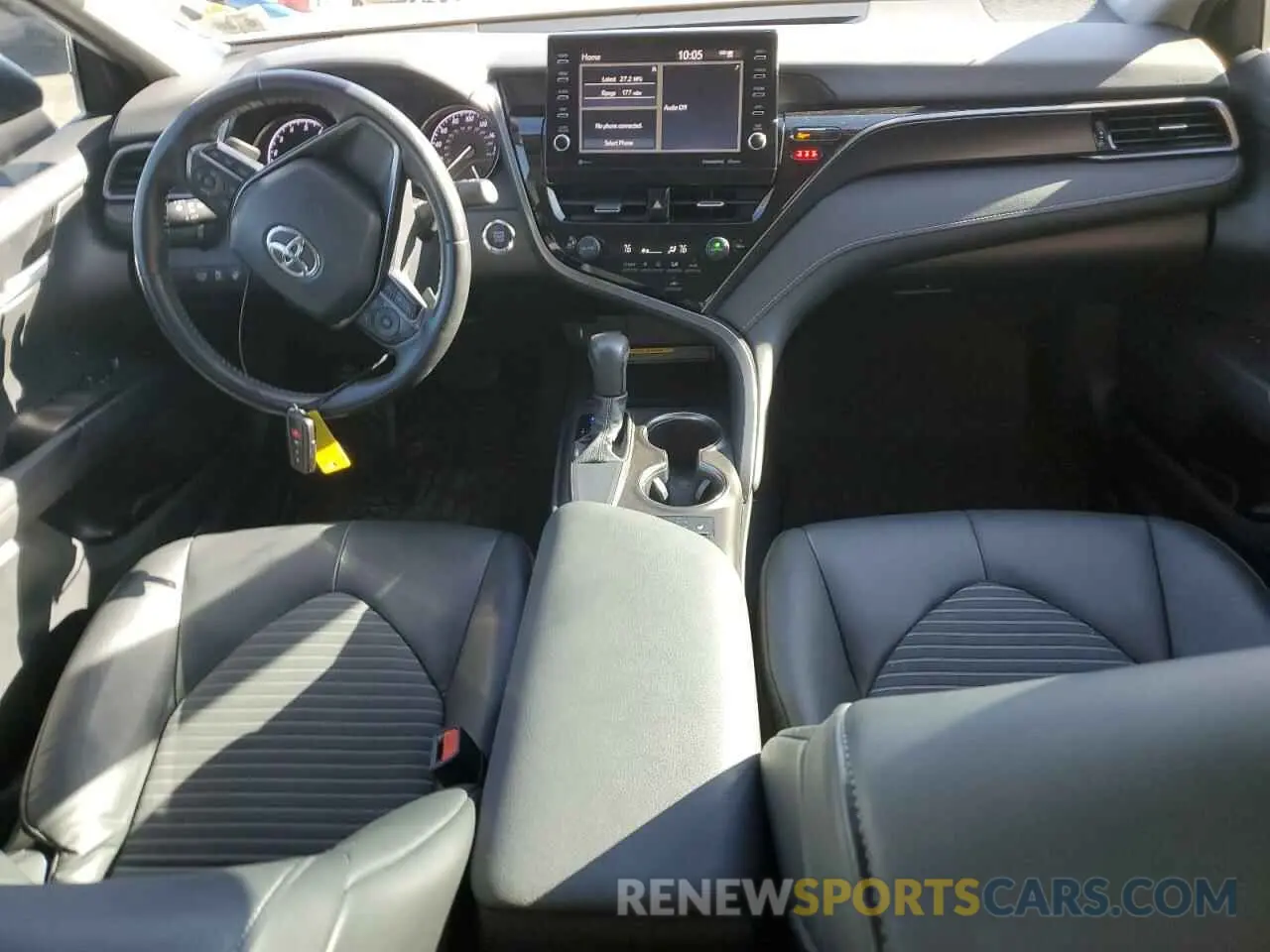 8 fotografías del automóvil dañado 4T1S11AKXMU590648 TOYOTA CAMRY 2021