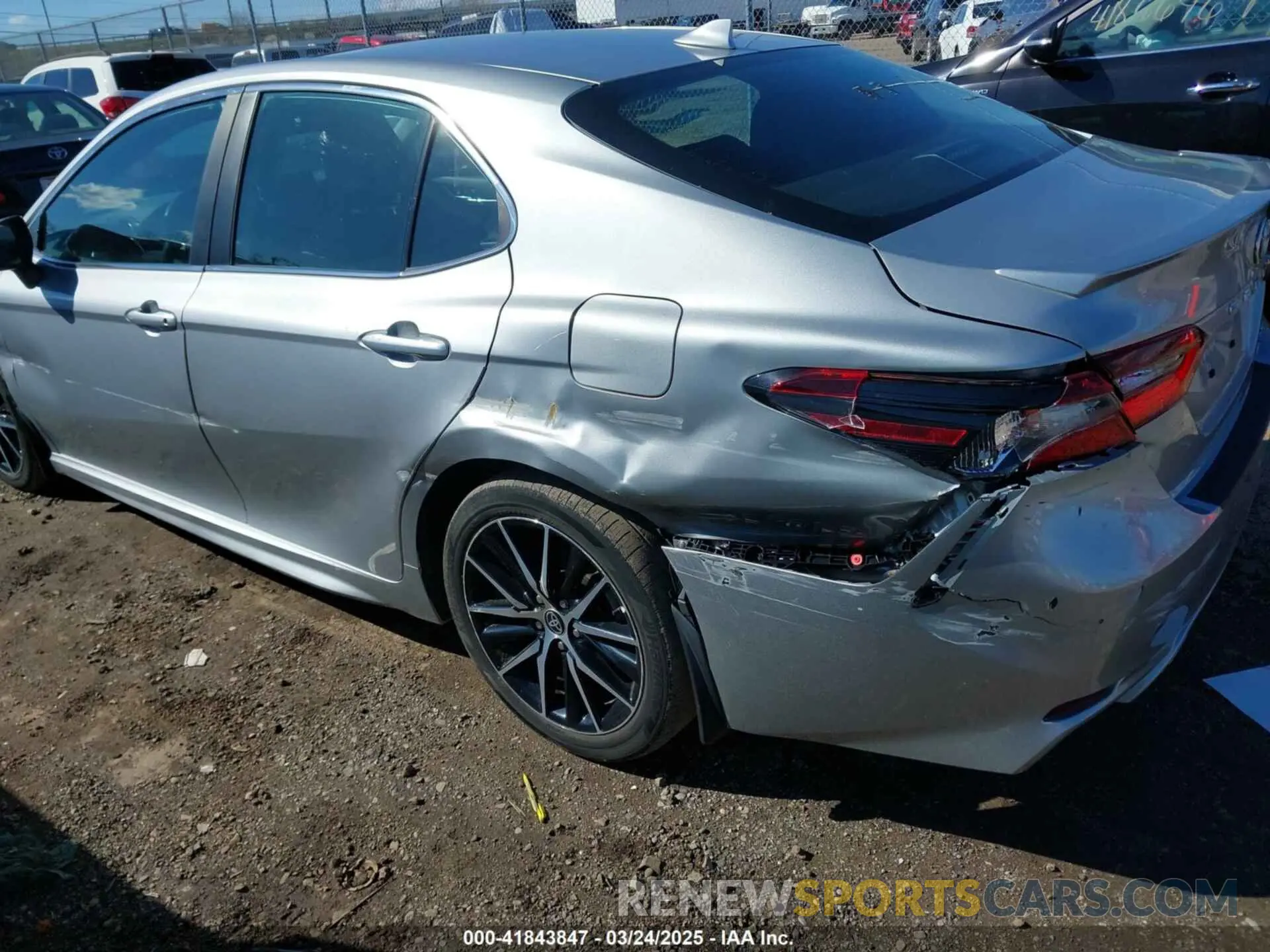 17 fotografías del automóvil dañado 4T1S31AK0MU021656 TOYOTA CAMRY 2021