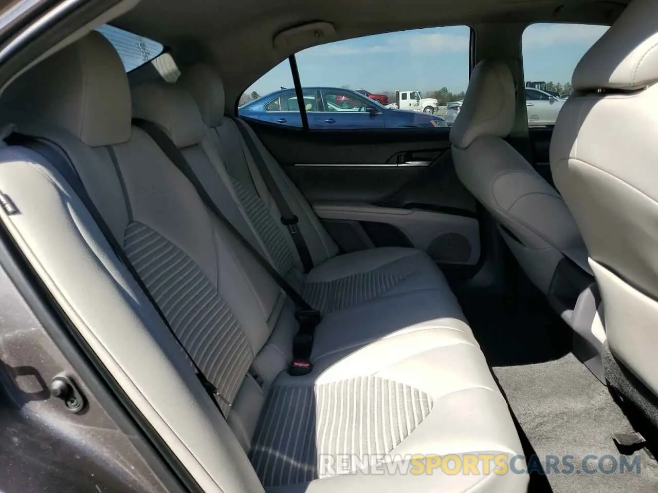 11 fotografías del automóvil dañado 4T1S31AK2MU021822 TOYOTA CAMRY 2021