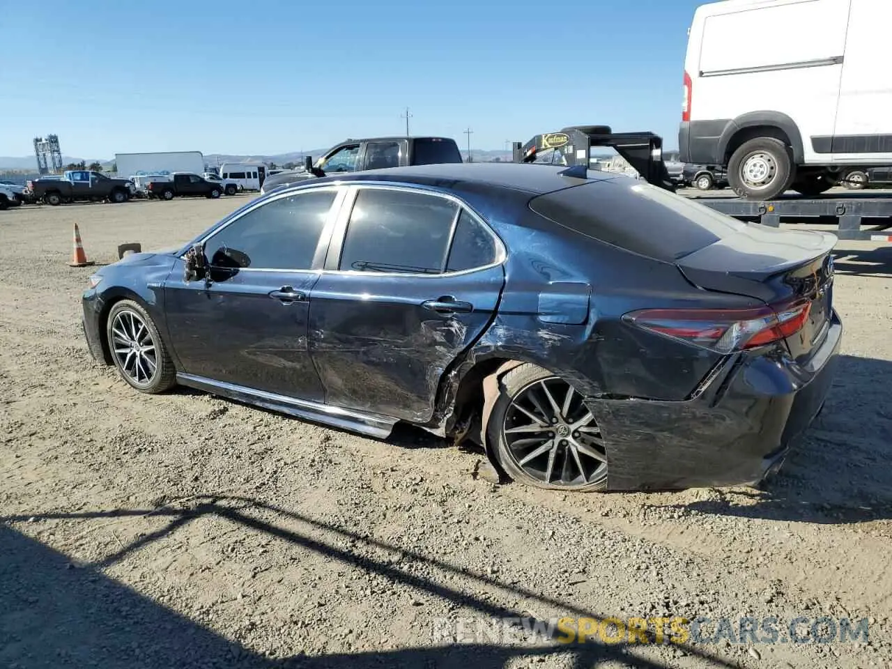 2 fotografías del automóvil dañado 4T1S31AK3MU548249 TOYOTA CAMRY 2021