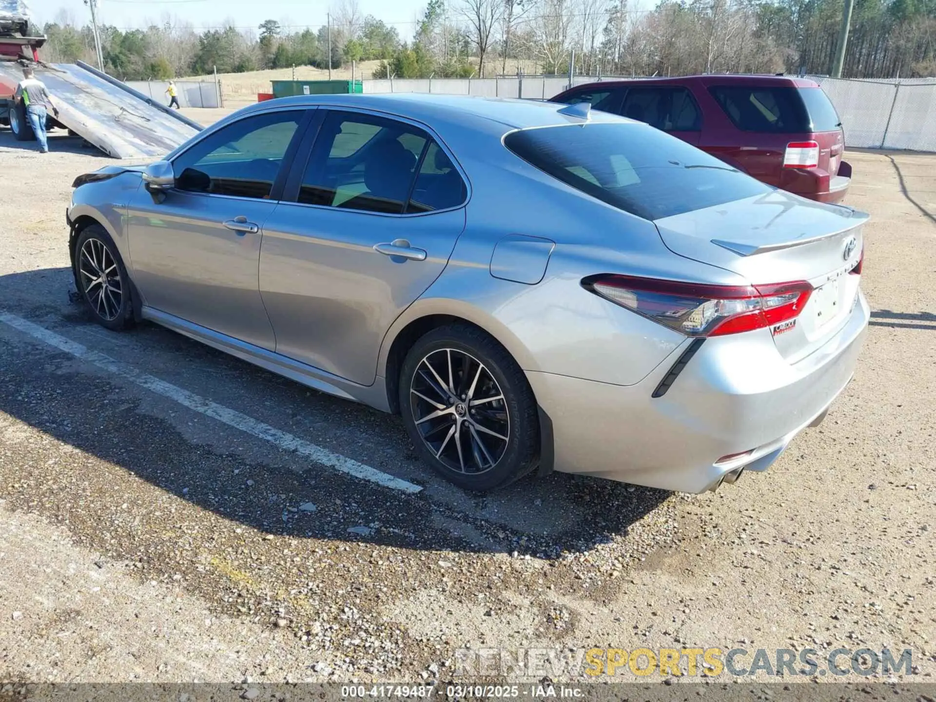 3 fotografías del automóvil dañado 4T1S31AK3MU567450 TOYOTA CAMRY 2021