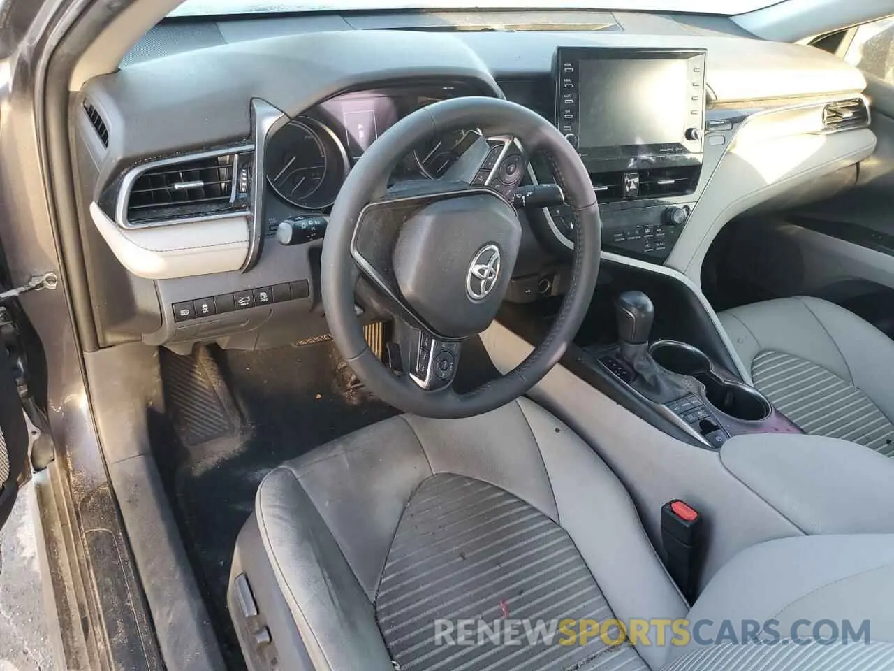 8 fotografías del automóvil dañado 4T1S31AK5MU559219 TOYOTA CAMRY 2021