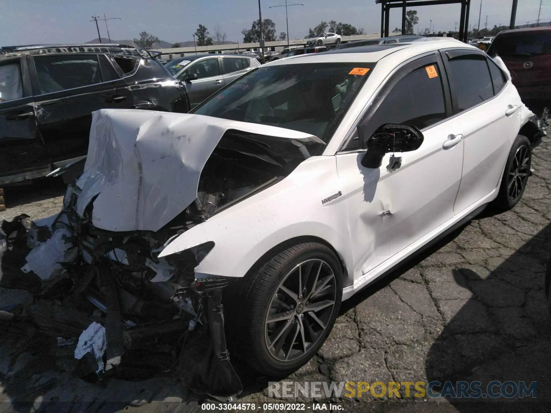 2 fotografías del automóvil dañado 4T1S31AK6MU025243 TOYOTA CAMRY 2021