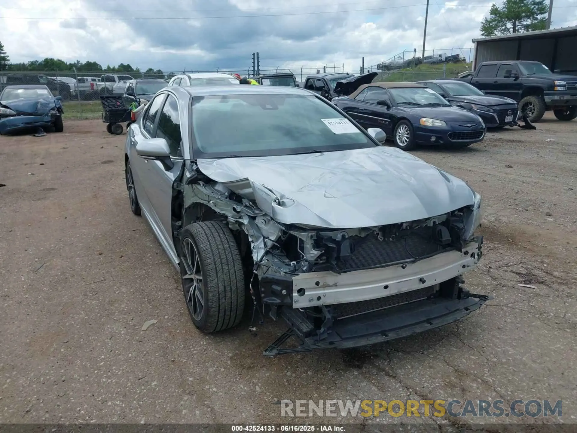 6 fotografías del automóvil dañado 4T1T11AK0MU425521 TOYOTA CAMRY 2021