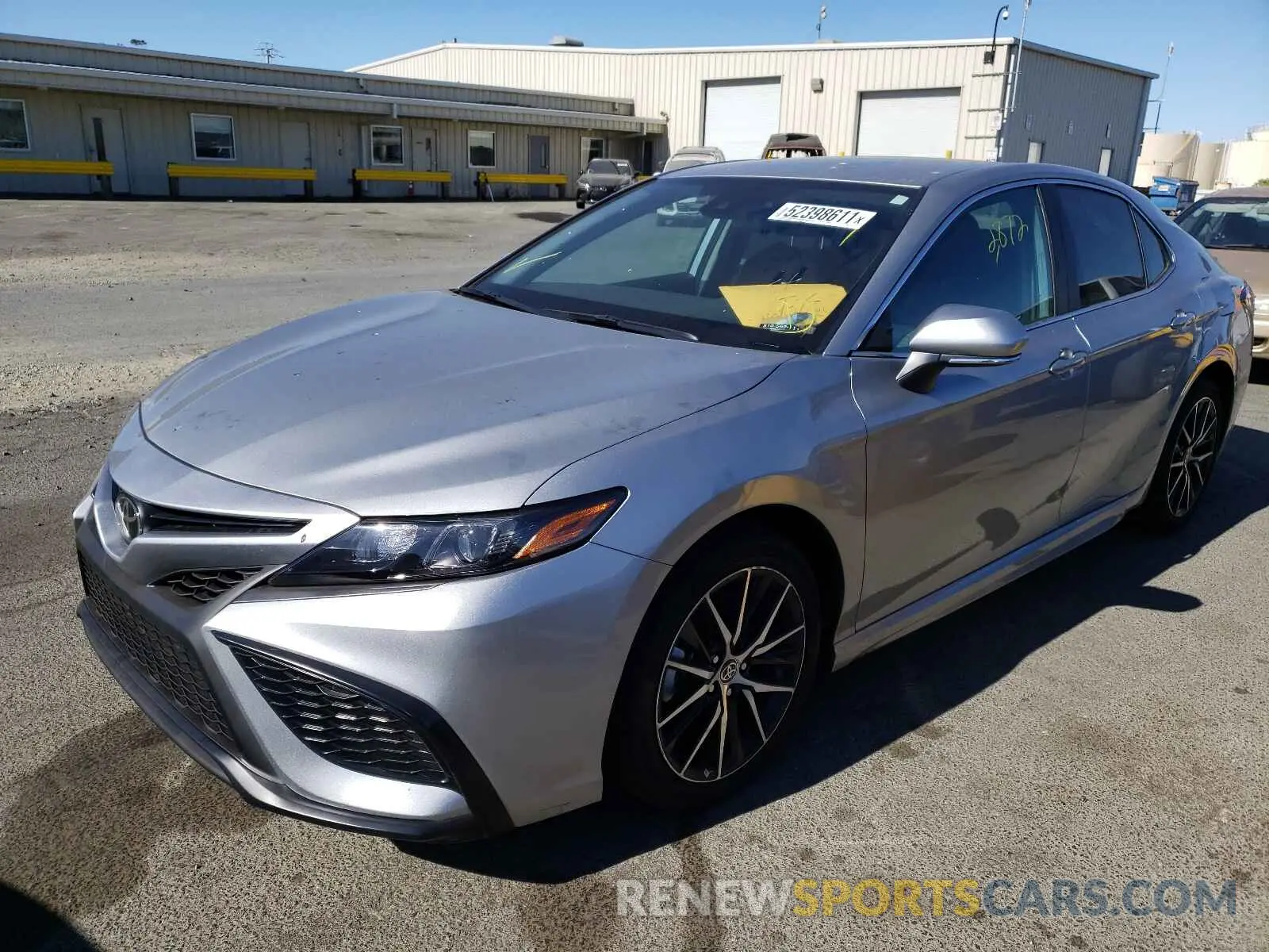 2 fotografías del automóvil dañado 4T1T11AK0MU427897 TOYOTA CAMRY 2021