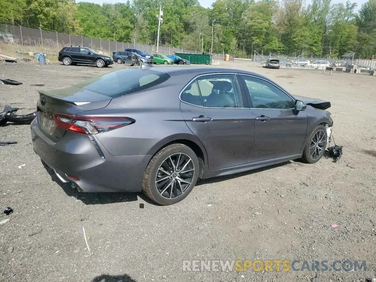 3 fotografías del automóvil dañado 4T1T11AK0MU439726 TOYOTA CAMRY 2021