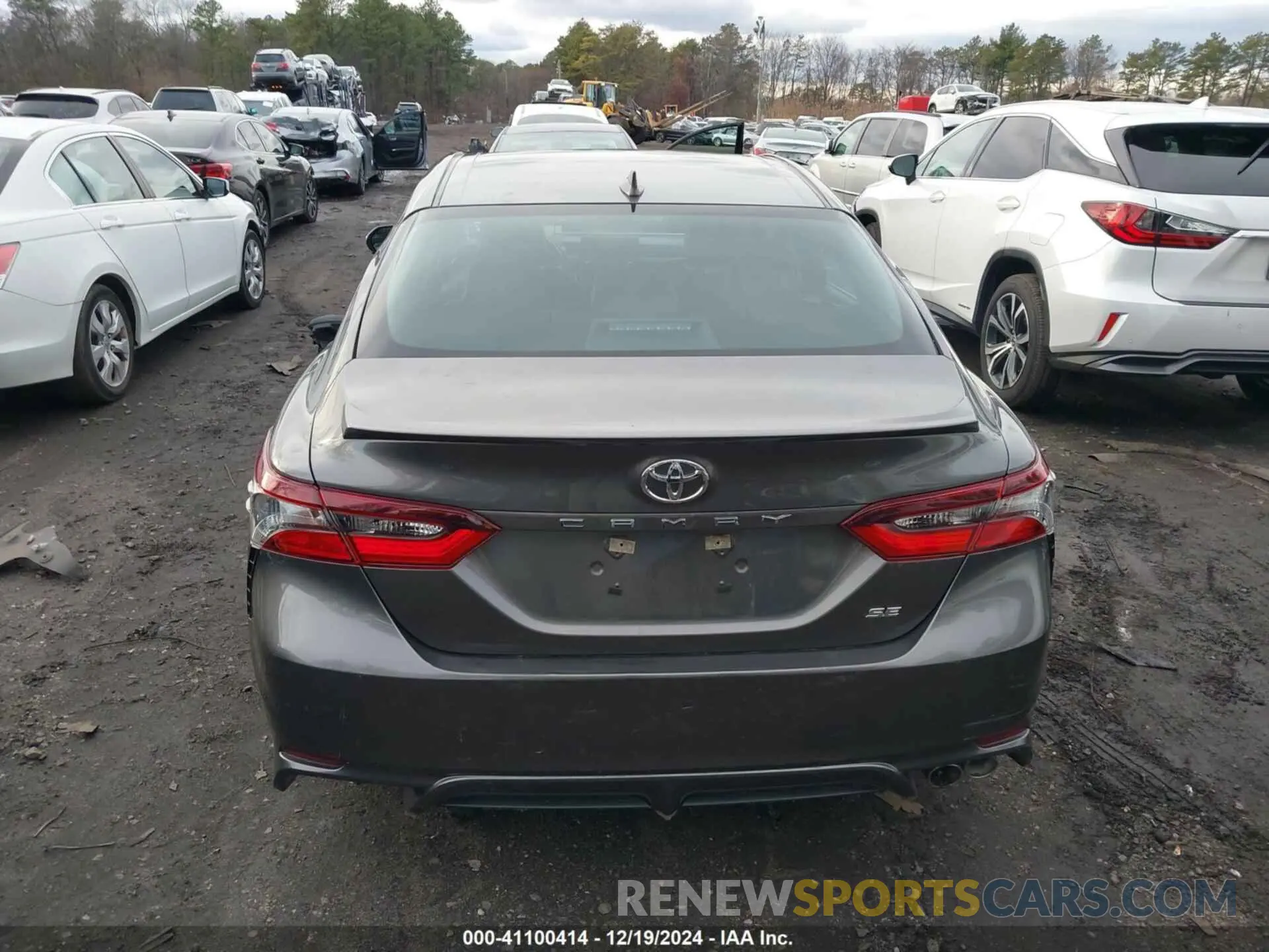 16 fotografías del automóvil dañado 4T1T11AK0MU572048 TOYOTA CAMRY 2021