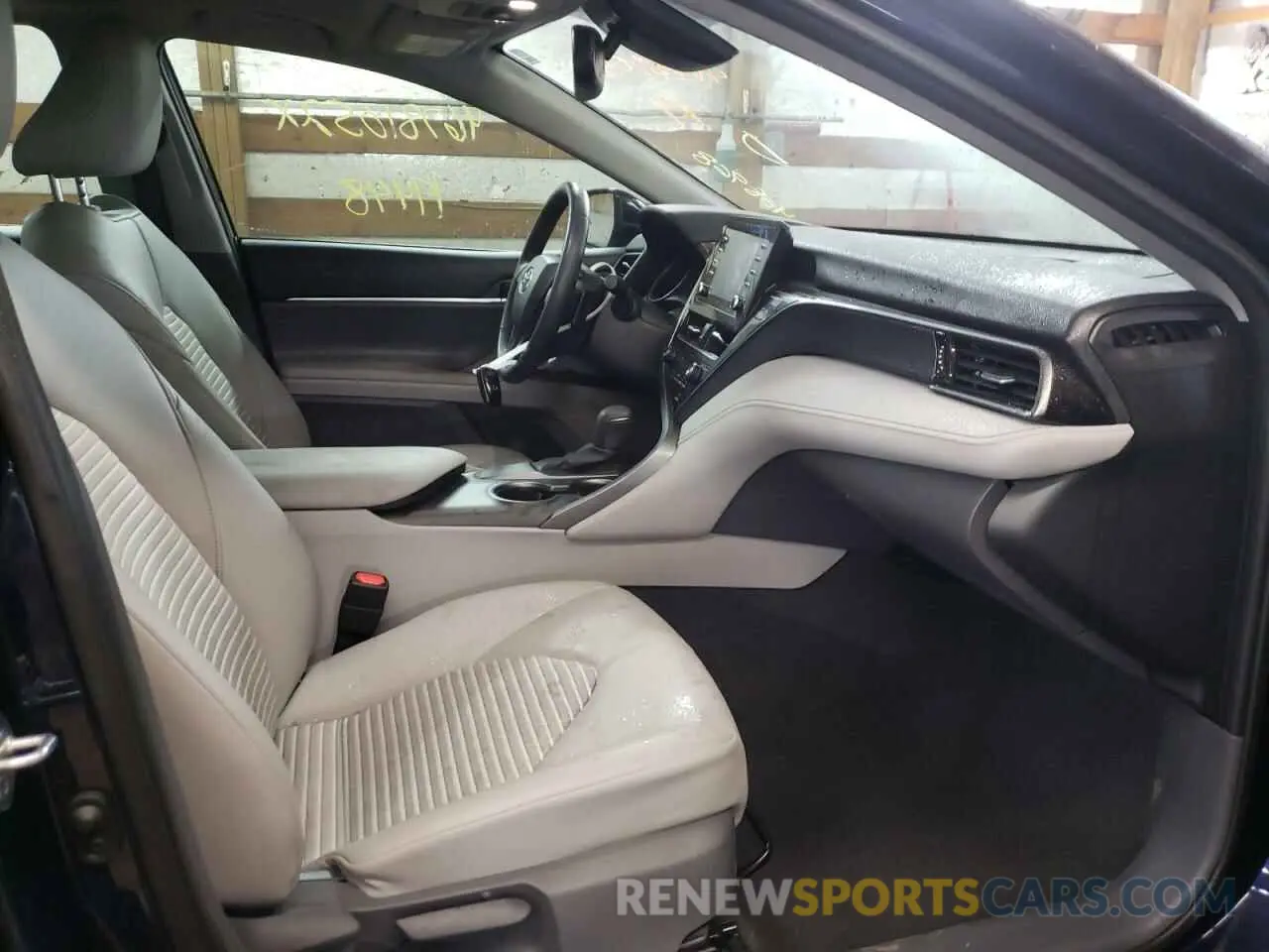 5 fotografías del automóvil dañado 4T1T11AK1MU408968 TOYOTA CAMRY 2021