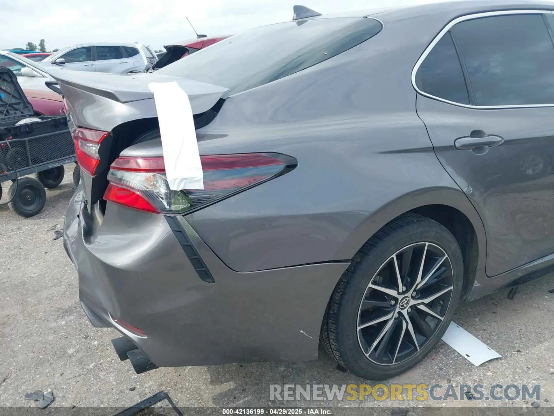6 fotografías del automóvil dañado 4T1T11AK1MU521870 TOYOTA CAMRY 2021