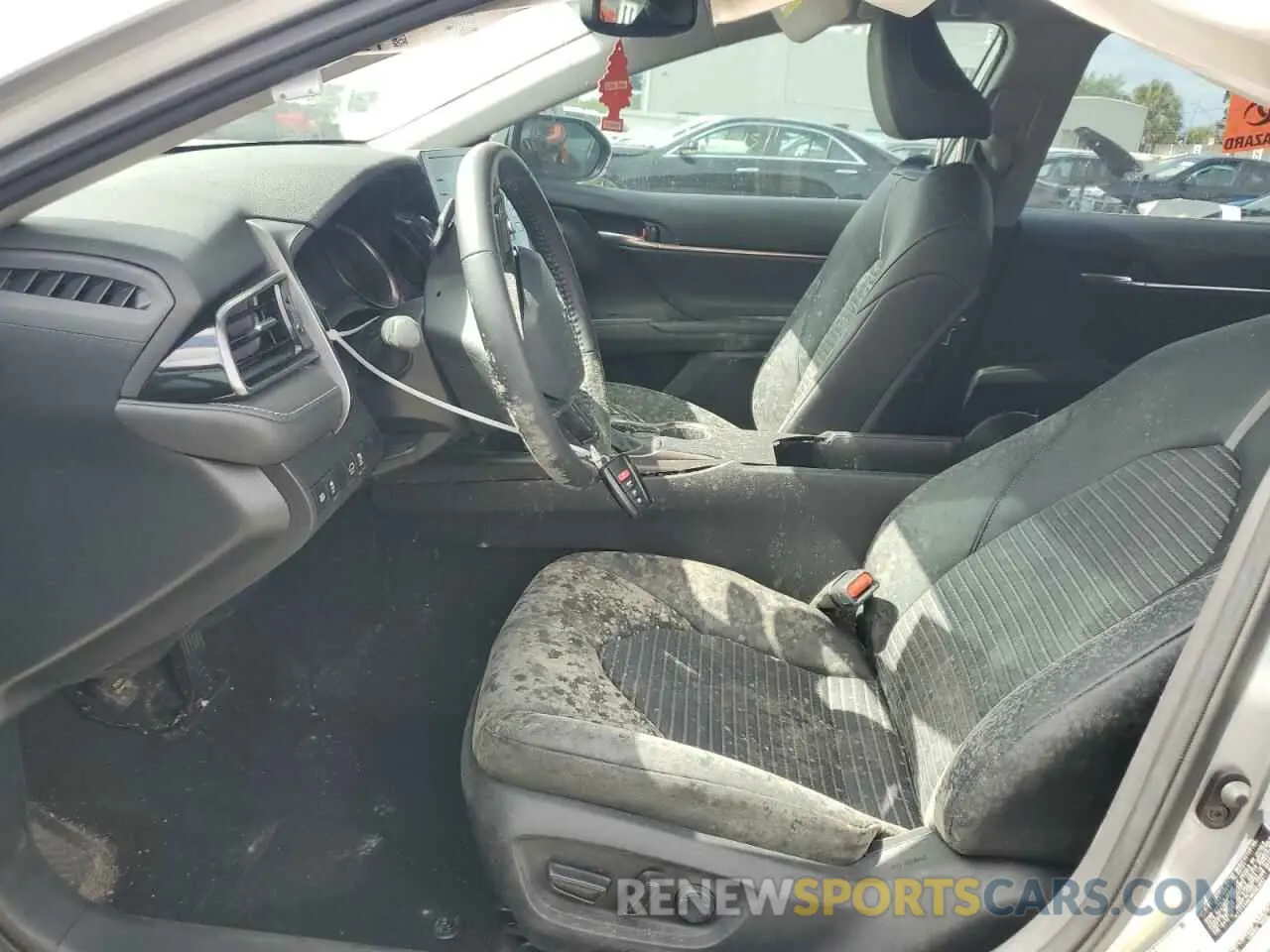 7 fotografías del automóvil dañado 4T1T11AK1MU562662 TOYOTA CAMRY 2021