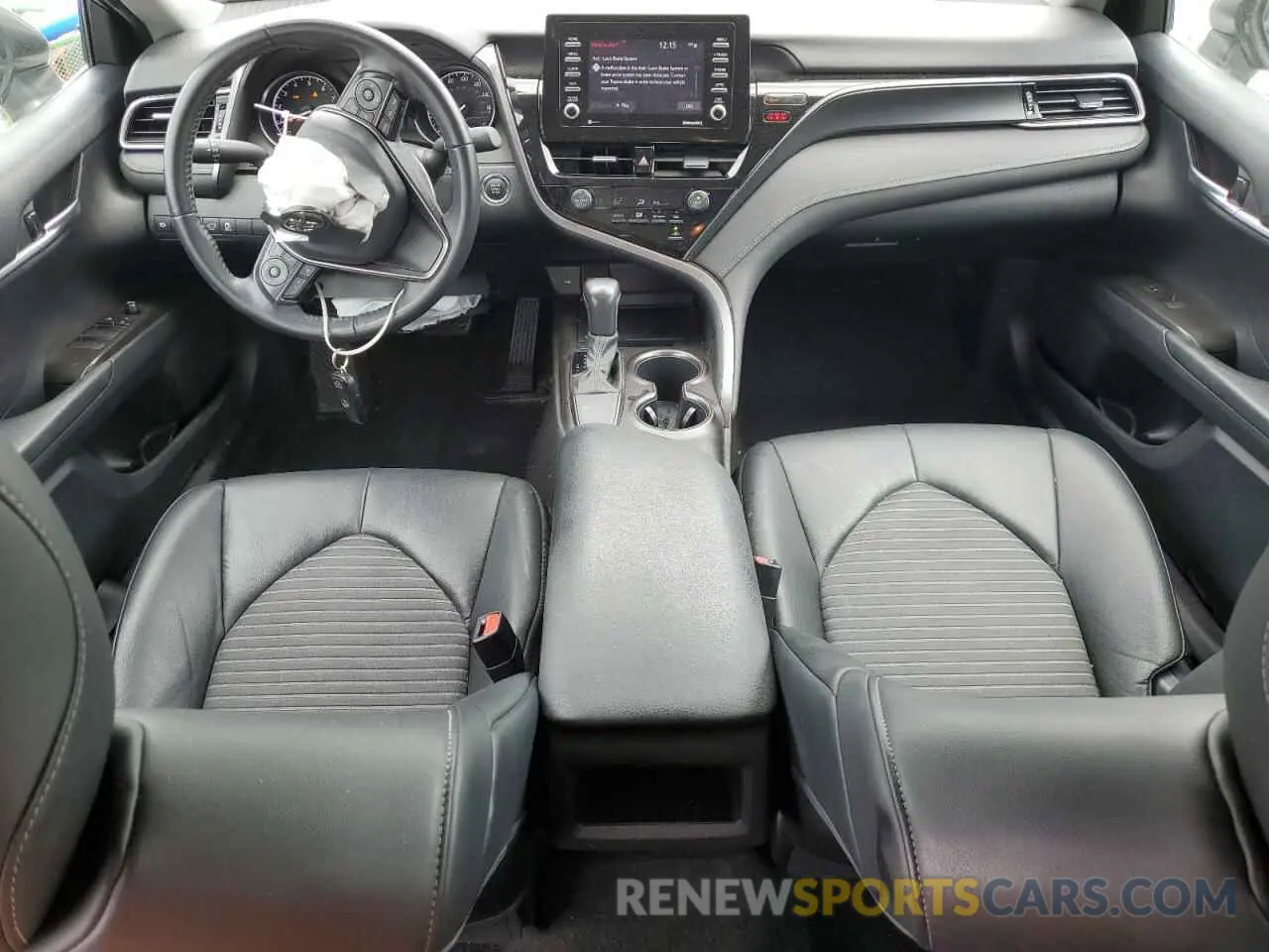 8 fotografías del automóvil dañado 4T1T11AK1MU585049 TOYOTA CAMRY 2021