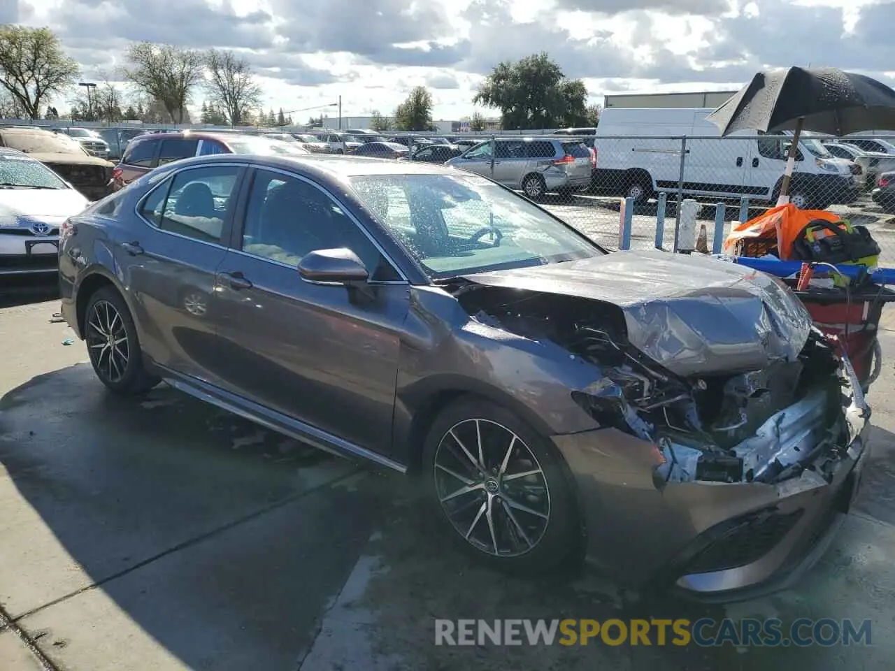 4 fotografías del automóvil dañado 4T1T11AK2MU531145 TOYOTA CAMRY 2021