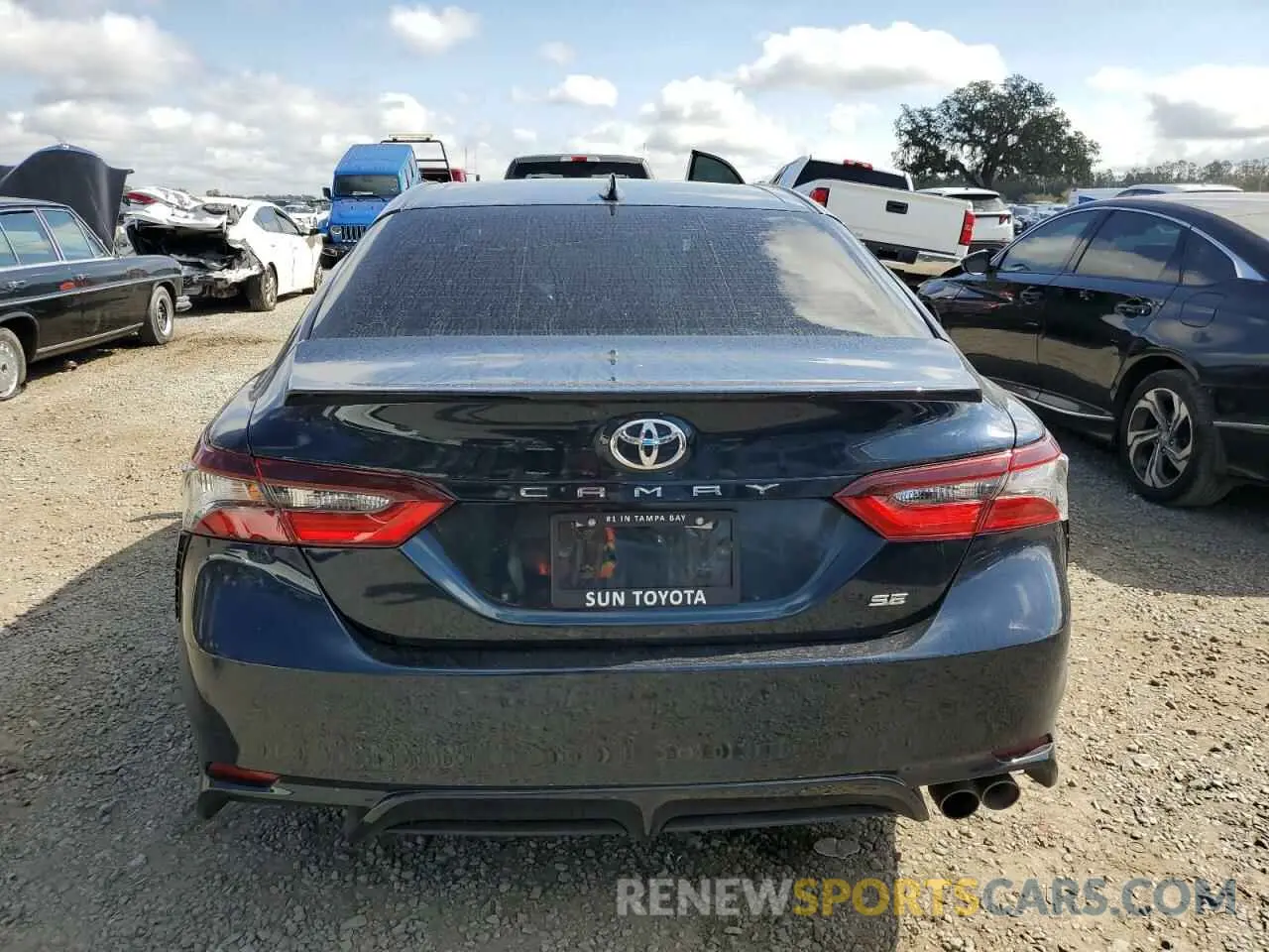 6 fotografías del automóvil dañado 4T1T11AK2MU568048 TOYOTA CAMRY 2021