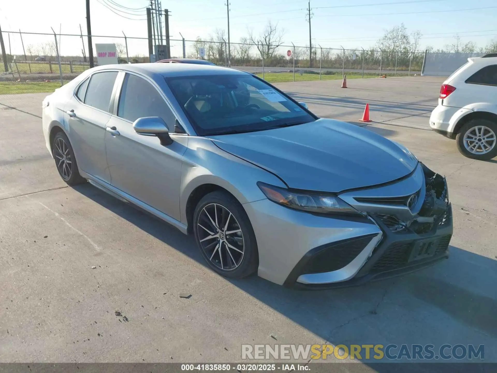 1 fotografías del automóvil dañado 4T1T11AK3MU431765 TOYOTA CAMRY 2021
