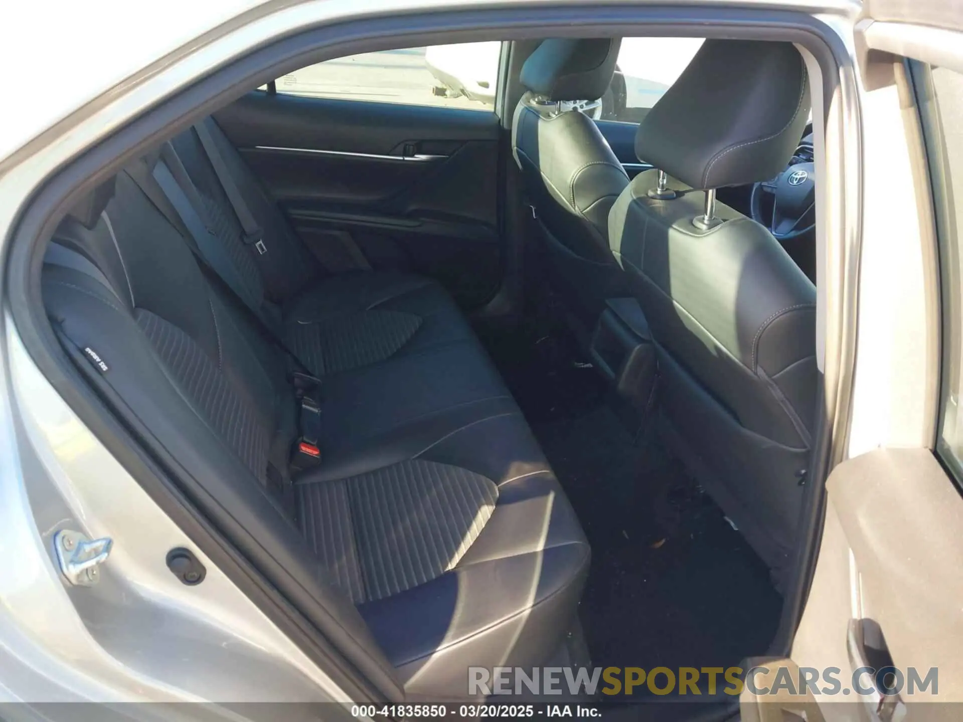 8 fotografías del automóvil dañado 4T1T11AK3MU431765 TOYOTA CAMRY 2021