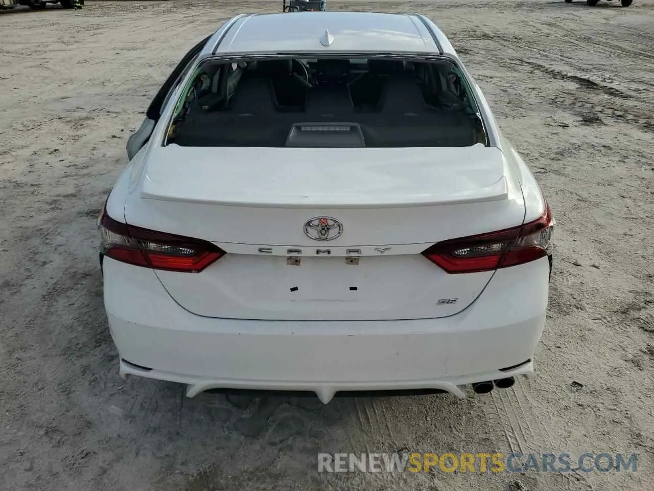 6 fotografías del automóvil dañado 4T1T11AK3MU565269 TOYOTA CAMRY 2021