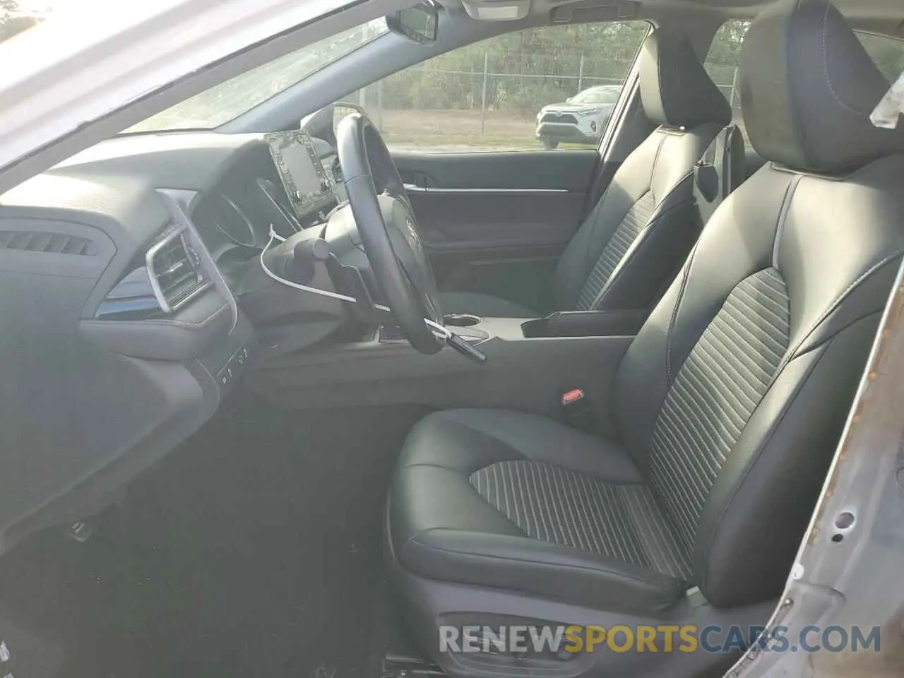 7 fotografías del automóvil dañado 4T1T11AK3MU565269 TOYOTA CAMRY 2021