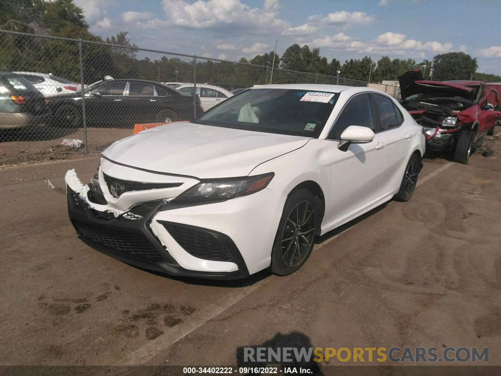2 fotografías del automóvil dañado 4T1T11AK4MU430043 TOYOTA CAMRY 2021