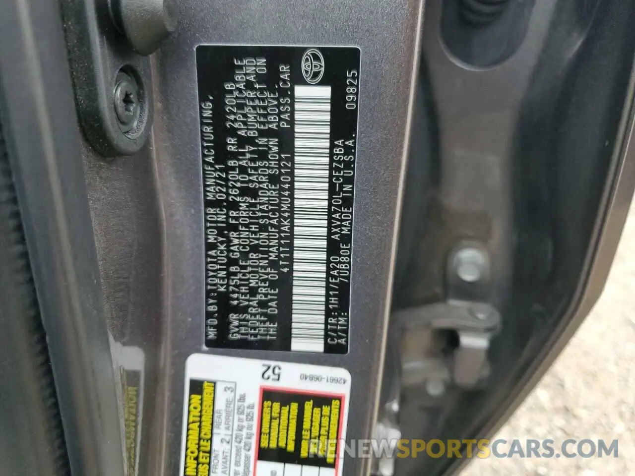 12 fotografías del automóvil dañado 4T1T11AK4MU440121 TOYOTA CAMRY 2021